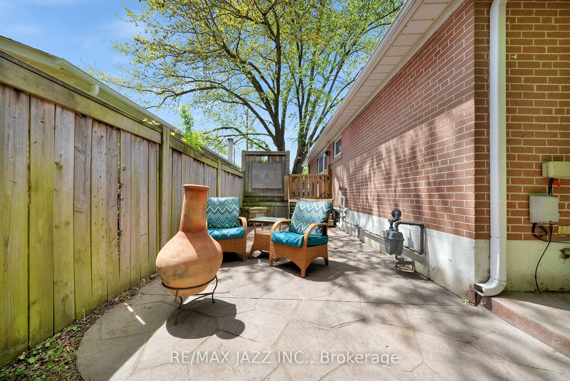 Photo 46 of 1003 Centre Street N, Whitby, Williamsburg — HOMEH