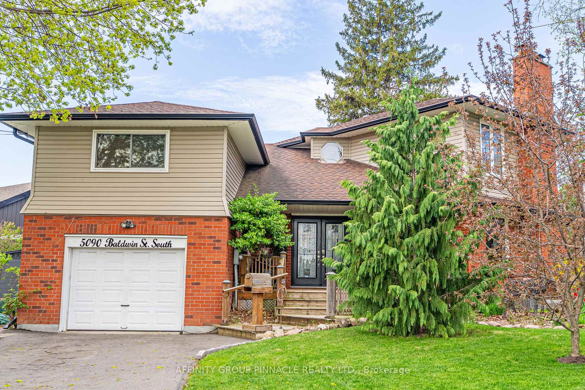 Front of 5090 Baldwin Street S