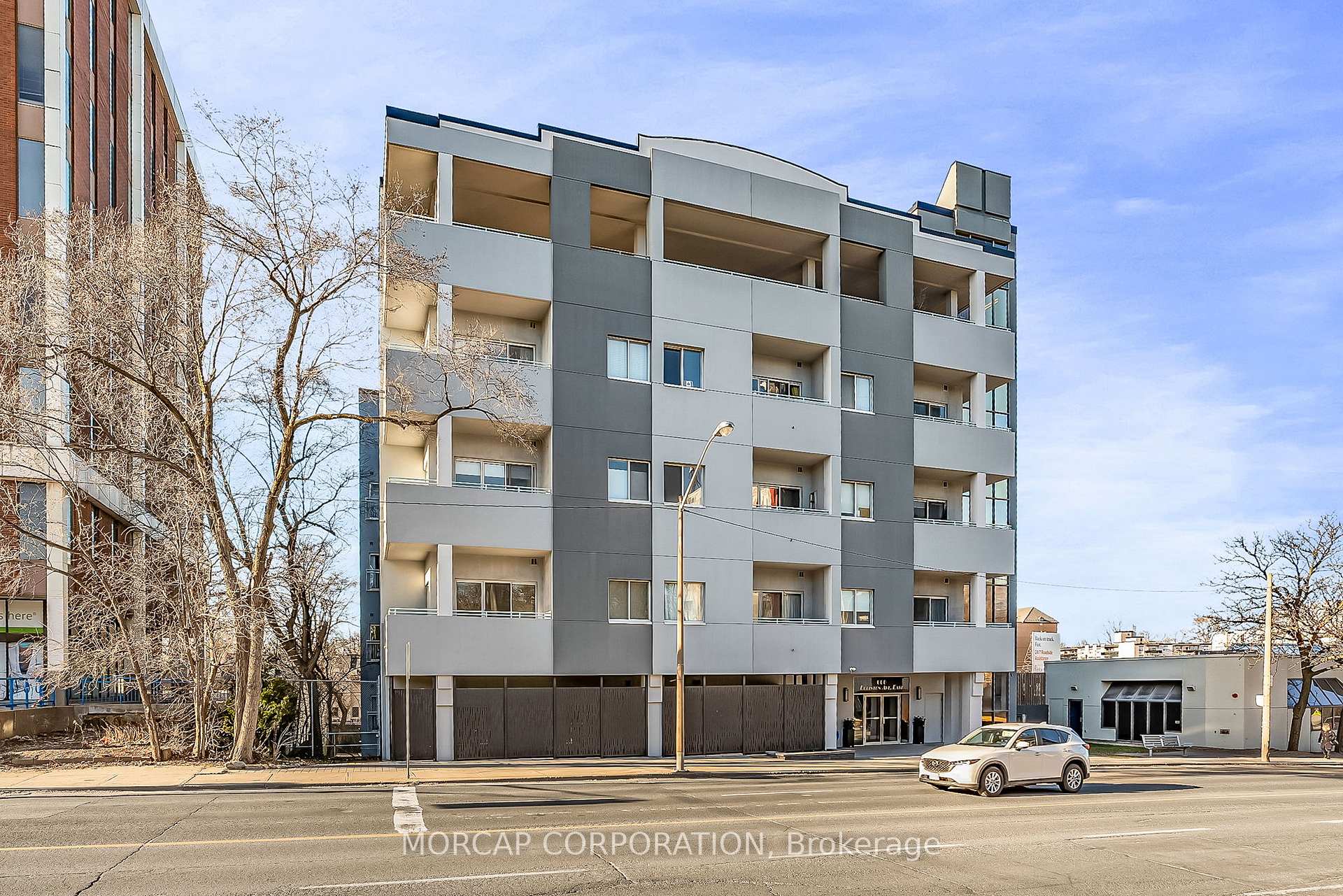 Front of Unit 109, 600 Eglinton Avenue E