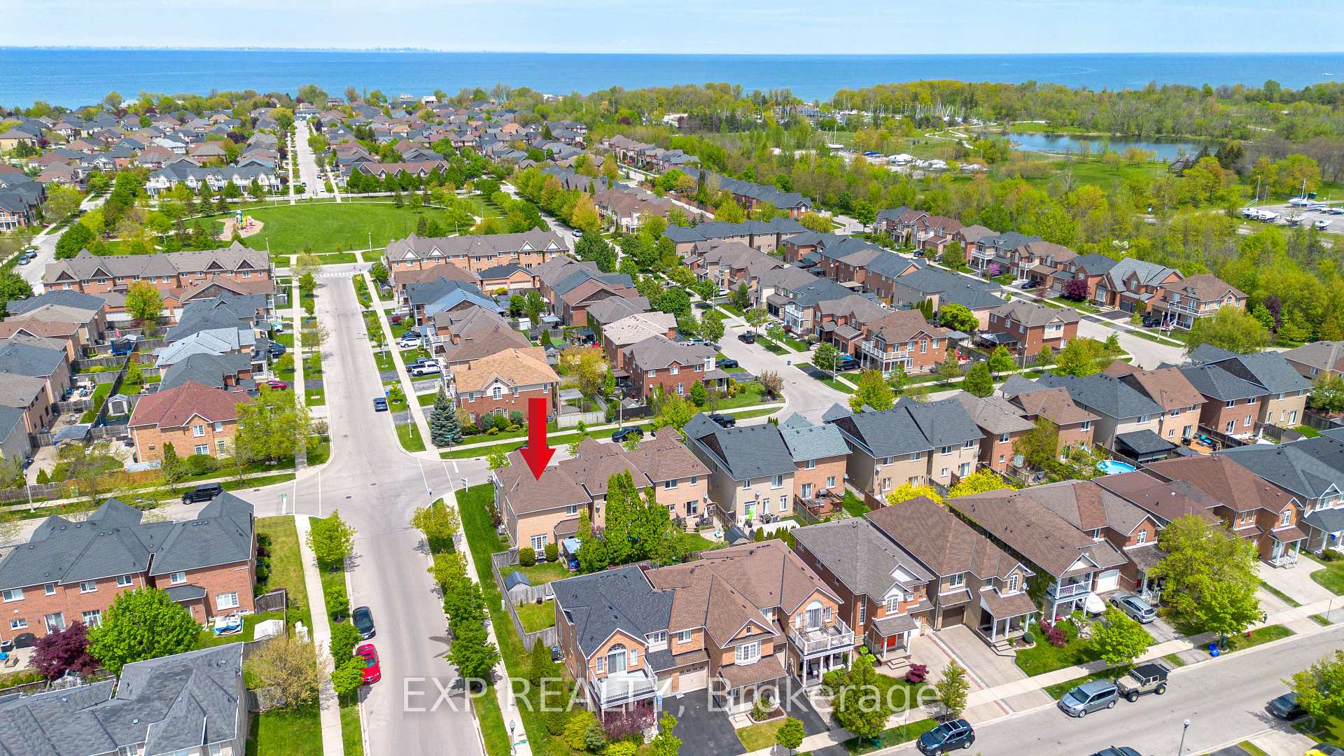 Photo 40 of 6 Greenstem Crescent, Hamilton, Winona Park — HOMEH