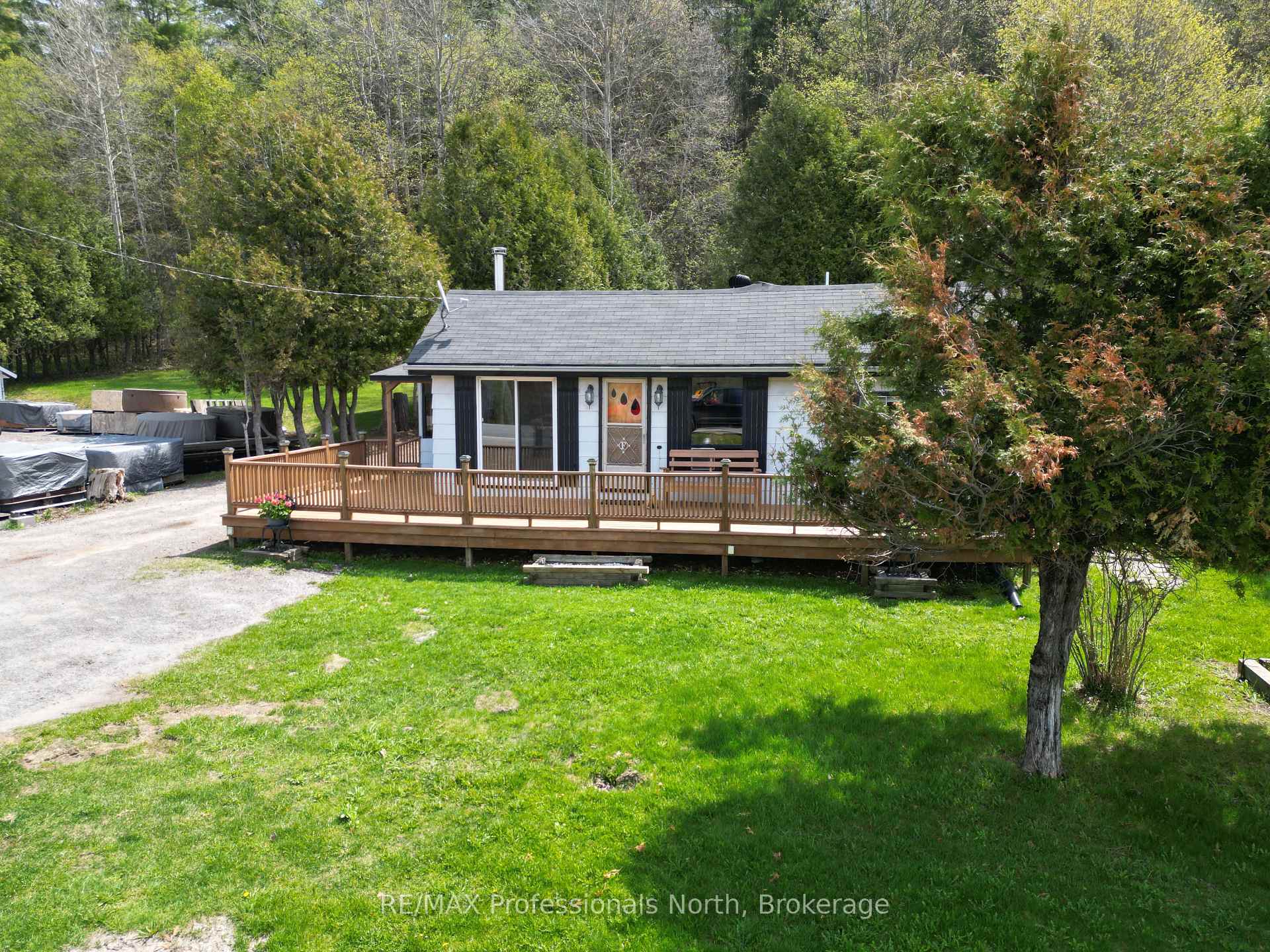Photo 4 of 12802 Highway 35, Minden Hills, Minden — HOMEH