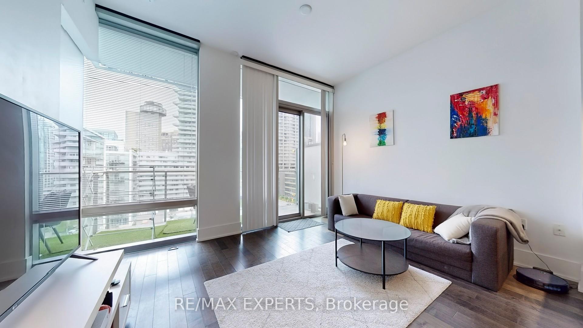 Photo 10 of Unit 934, 39 Queens Quay E, Toronto, Waterfront Communities — HOMEH