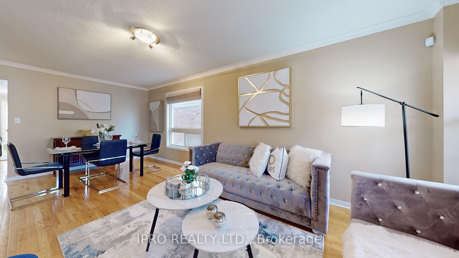 Photo 4 of 35 Redcastle Street, Brampton, Fletcher's Meadow — HOMEH