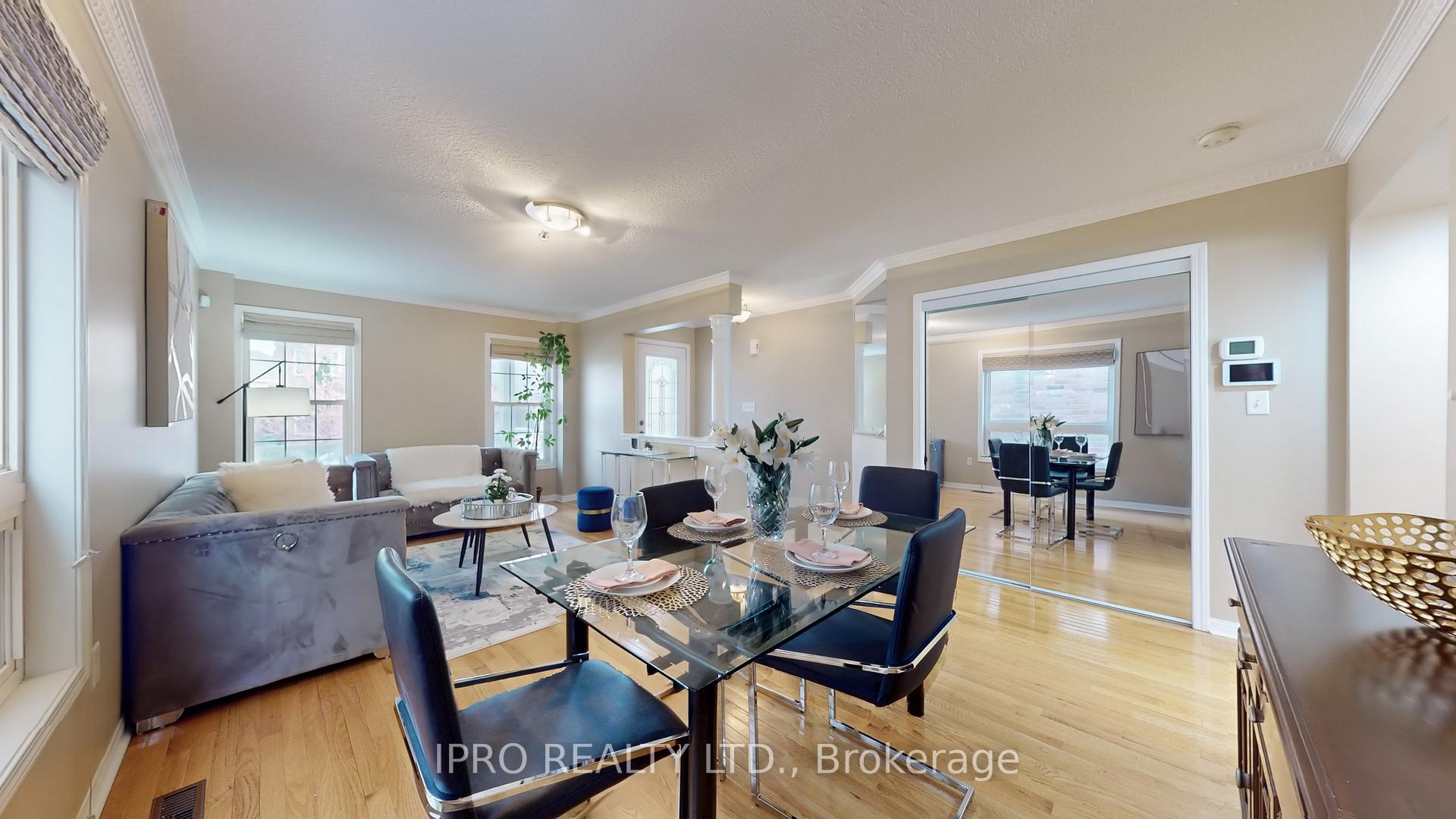 Photo 2 of 35 Redcastle Street, Brampton, Fletcher's Meadow — HOMEH