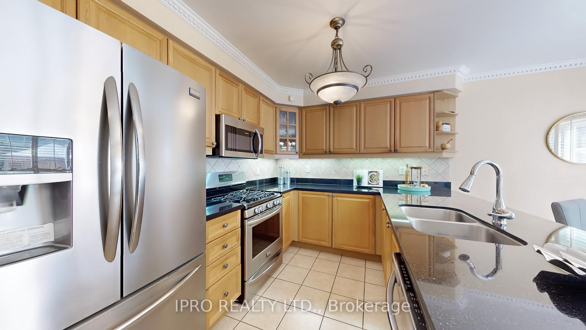 Photo 11 of 35 Redcastle Street, Brampton, Fletcher's Meadow — HOMEH