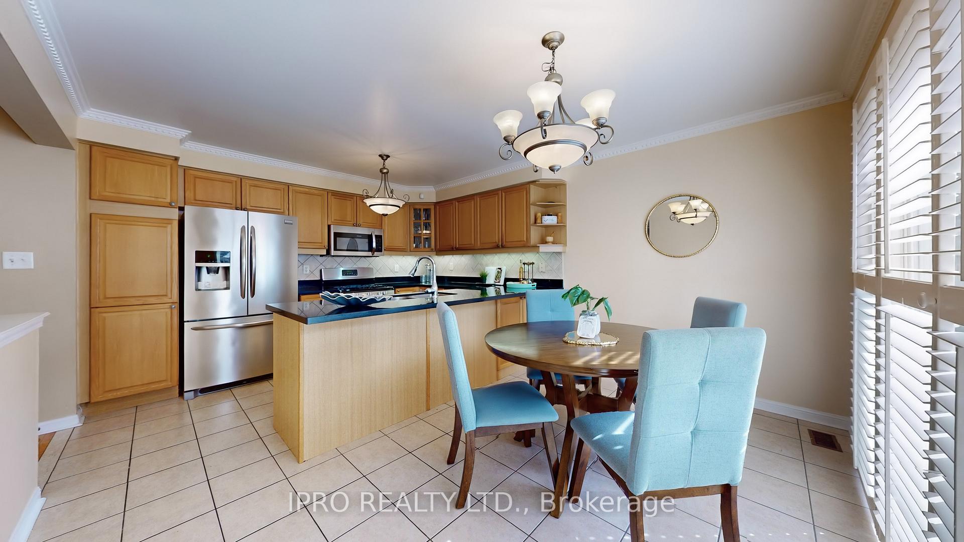 Photo 9 of 35 Redcastle Street, Brampton, Fletcher's Meadow — HOMEH