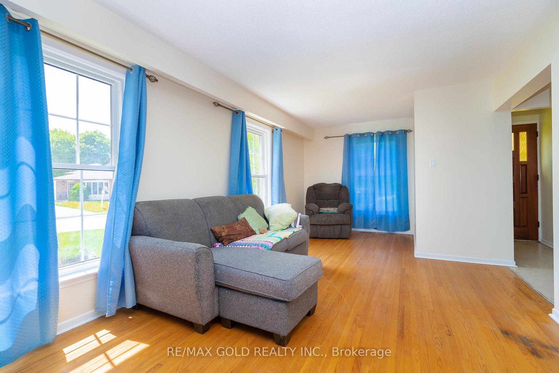 Photo 28 of 22 Dalraith Crescent, Brampton, Southgate — HOMEH