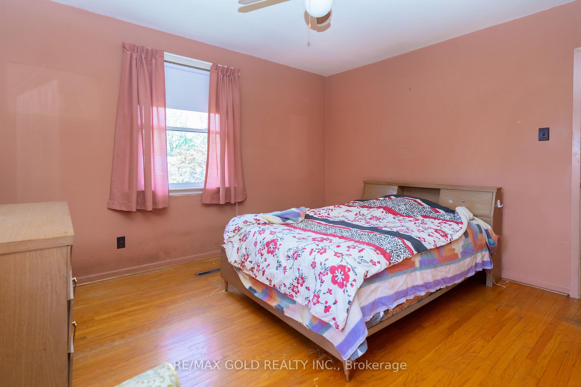 Photo 38 of 22 Dalraith Crescent, Brampton, Southgate — HOMEH
