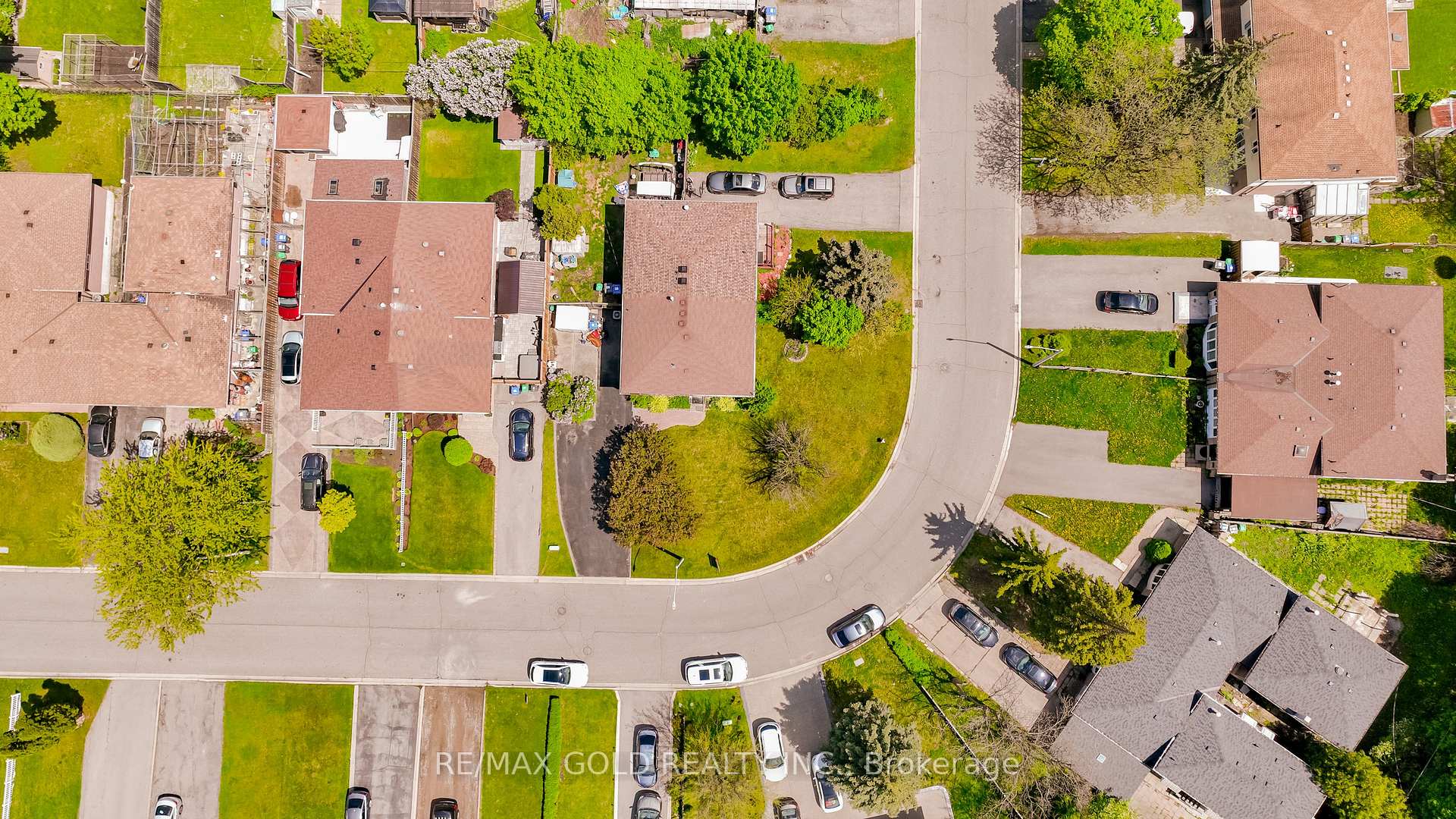 Photo 56 of 22 Dalraith Crescent, Brampton, Southgate — HOMEH