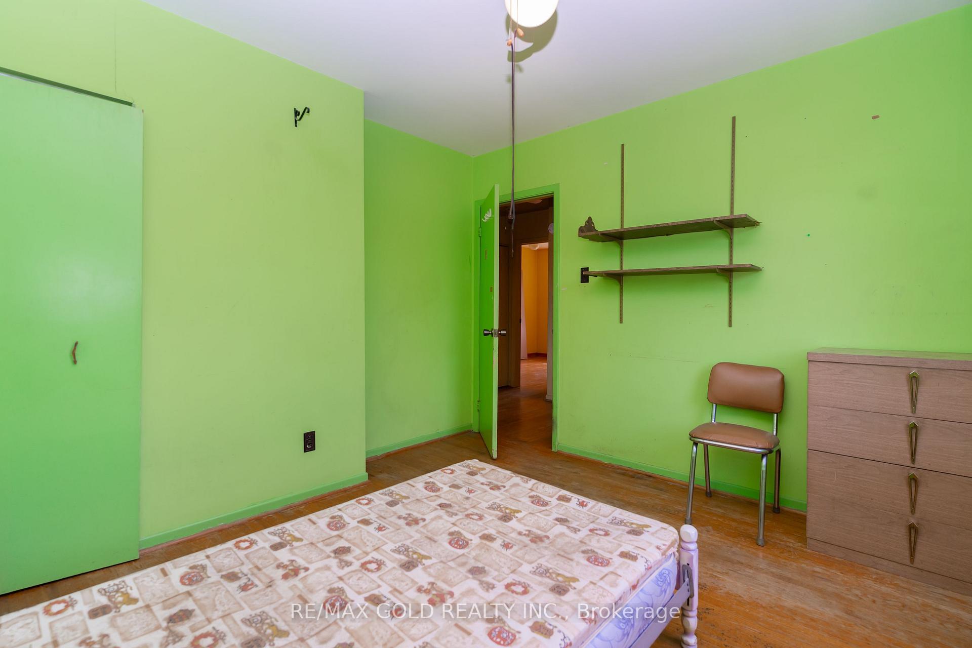 Photo 64 of 22 Dalraith Crescent, Brampton, Southgate — HOMEH