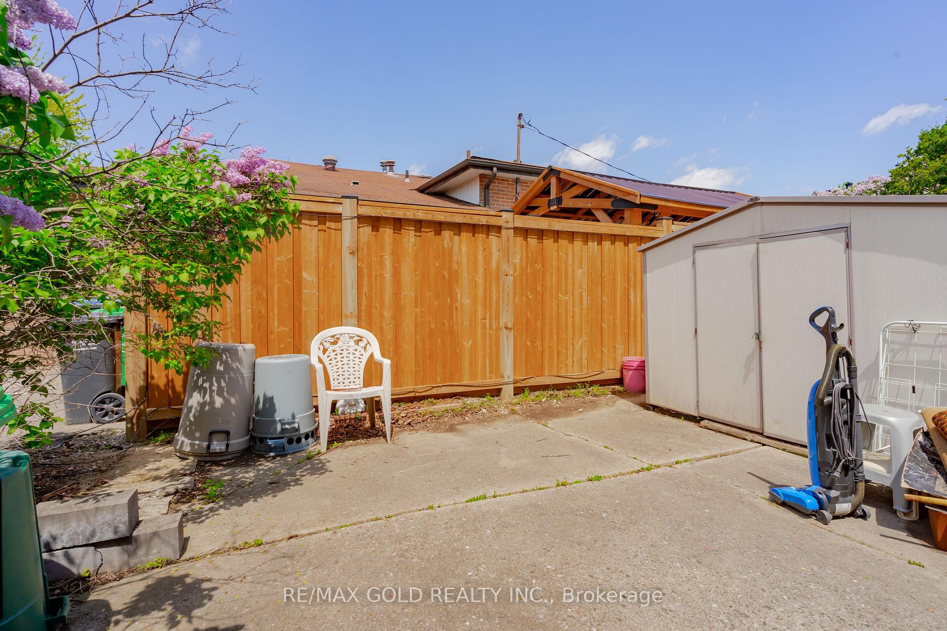 Photo 71 of 22 Dalraith Crescent, Brampton, Southgate — HOMEH