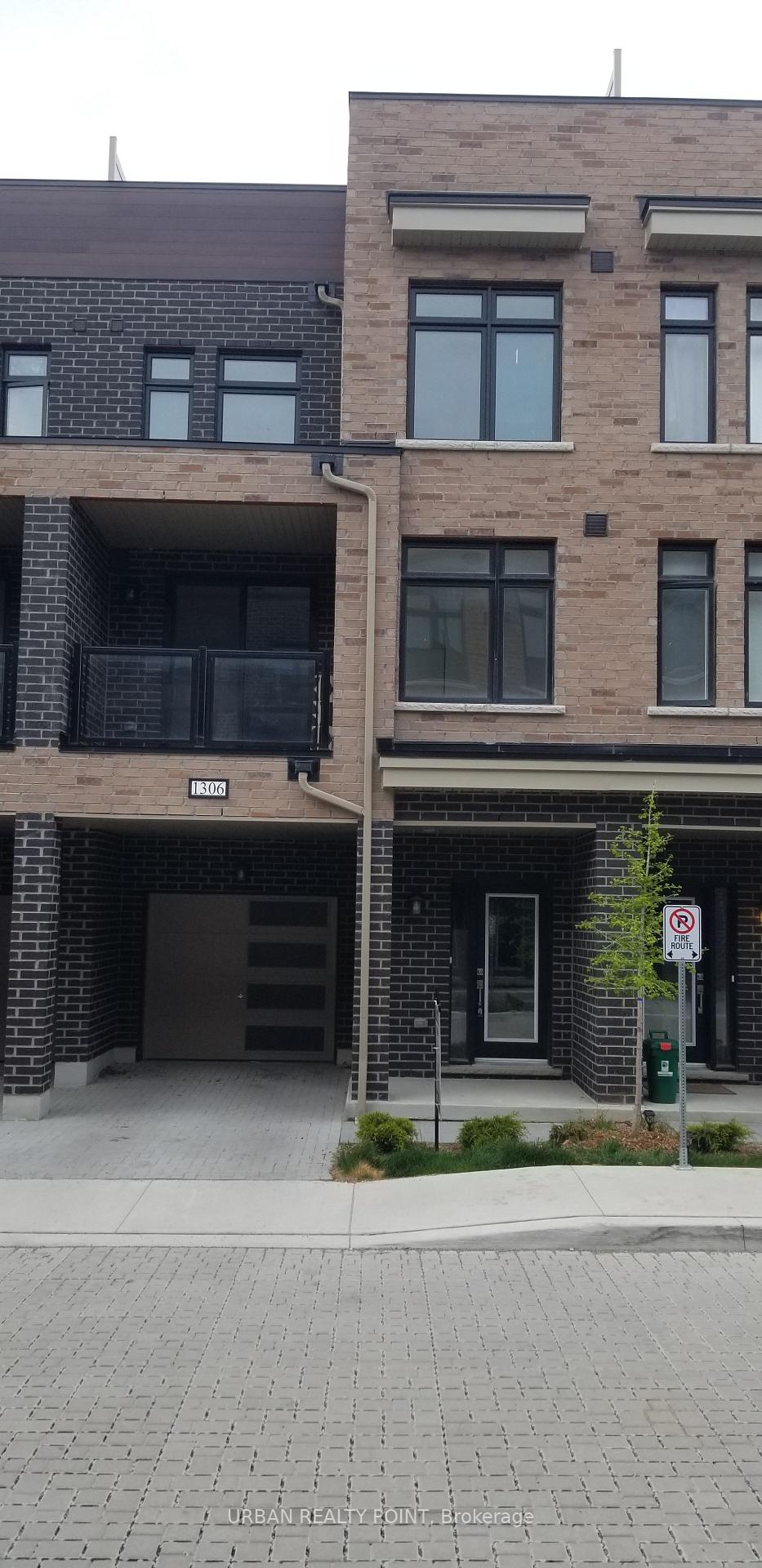 Photo 4 of Unit 1306, 1865 Pickering Parkway, Pickering, Village East — HOMEH