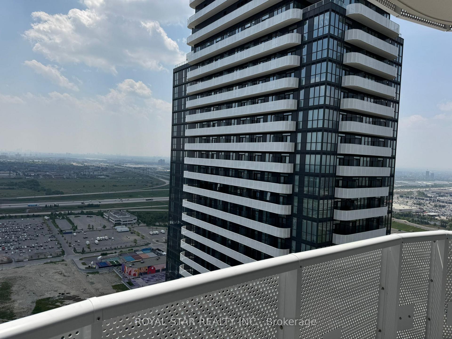 Photo 14 of Unit 4302, 225 Commerce Street, Vaughan, Vaughan Corporate Centre — HOMEH