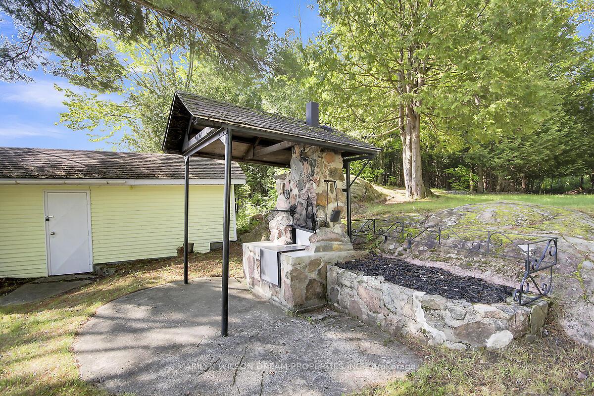 Photo 36 of 67 Meadow Lane, Frontenac, Frontenac South — HOMEH