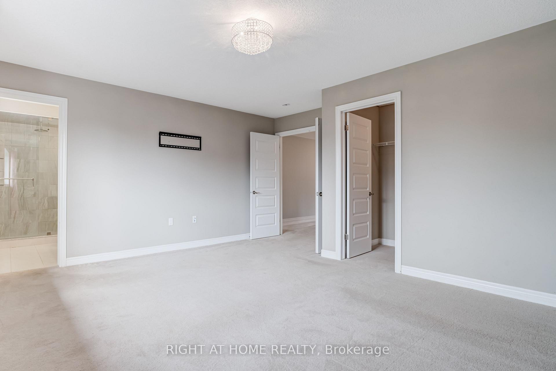 Photo 14 of 71 Cittadella Boulevard, Hamilton, Rural Glanbrook — HOMEH