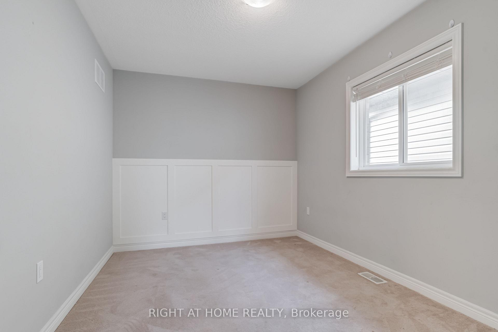 Photo 18 of 71 Cittadella Boulevard, Hamilton, Rural Glanbrook — HOMEH