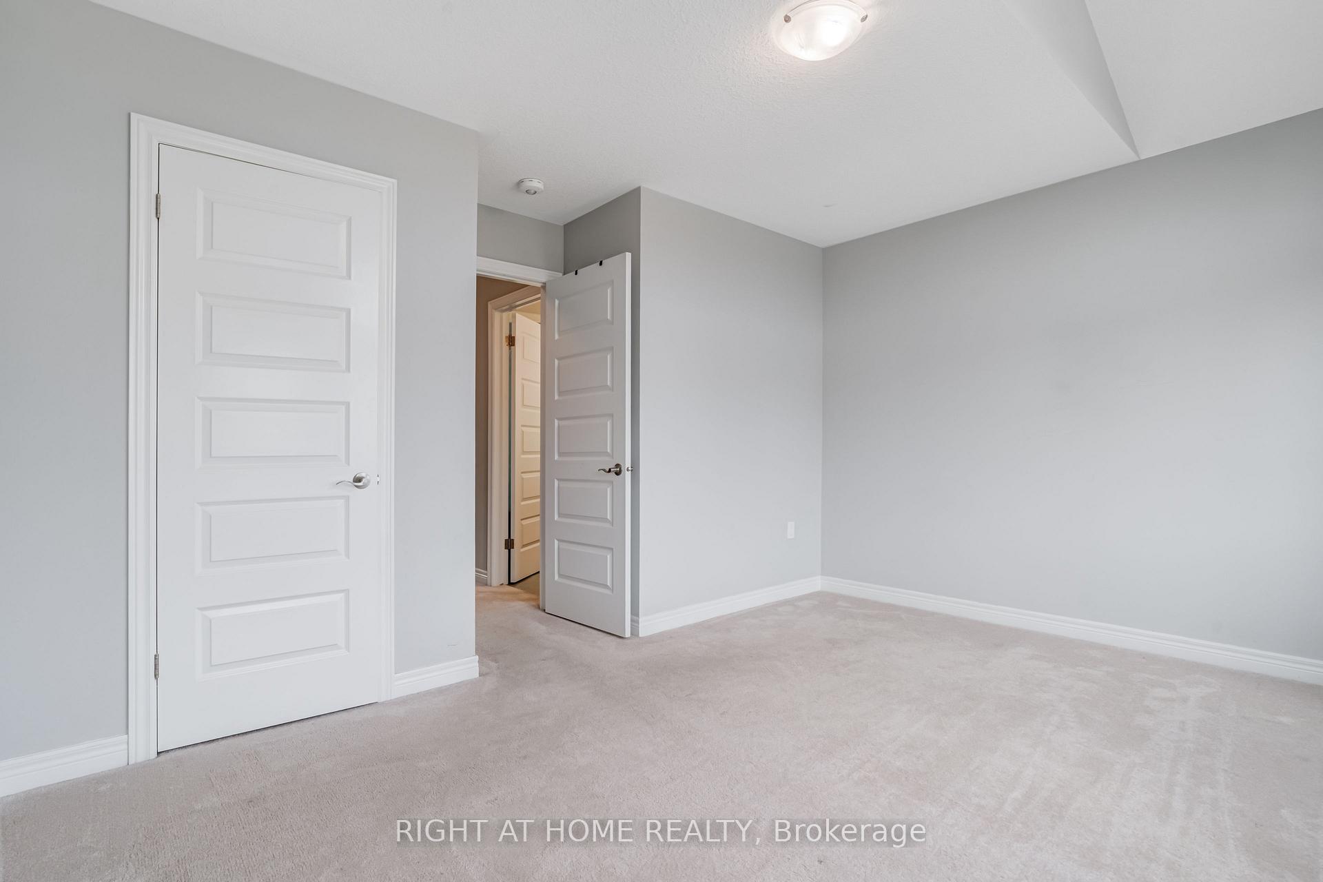 Photo 21 of 71 Cittadella Boulevard, Hamilton, Rural Glanbrook — HOMEH