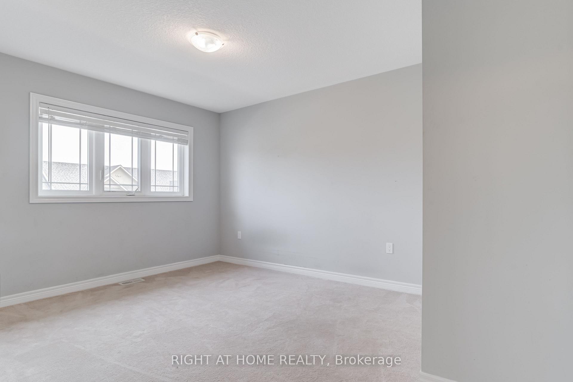 Photo 22 of 71 Cittadella Boulevard, Hamilton, Rural Glanbrook — HOMEH