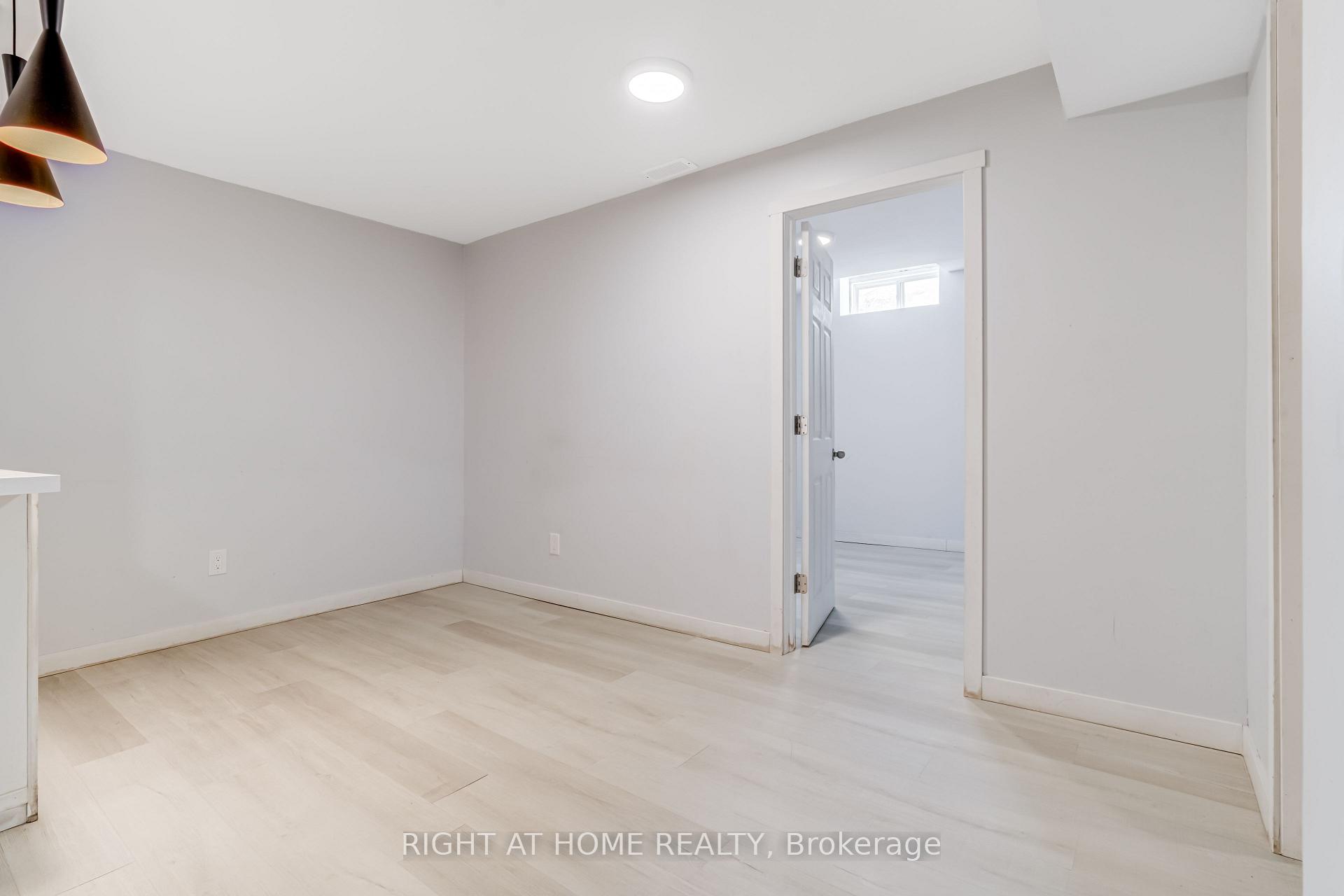 Photo 33 of 71 Cittadella Boulevard, Hamilton, Rural Glanbrook — HOMEH