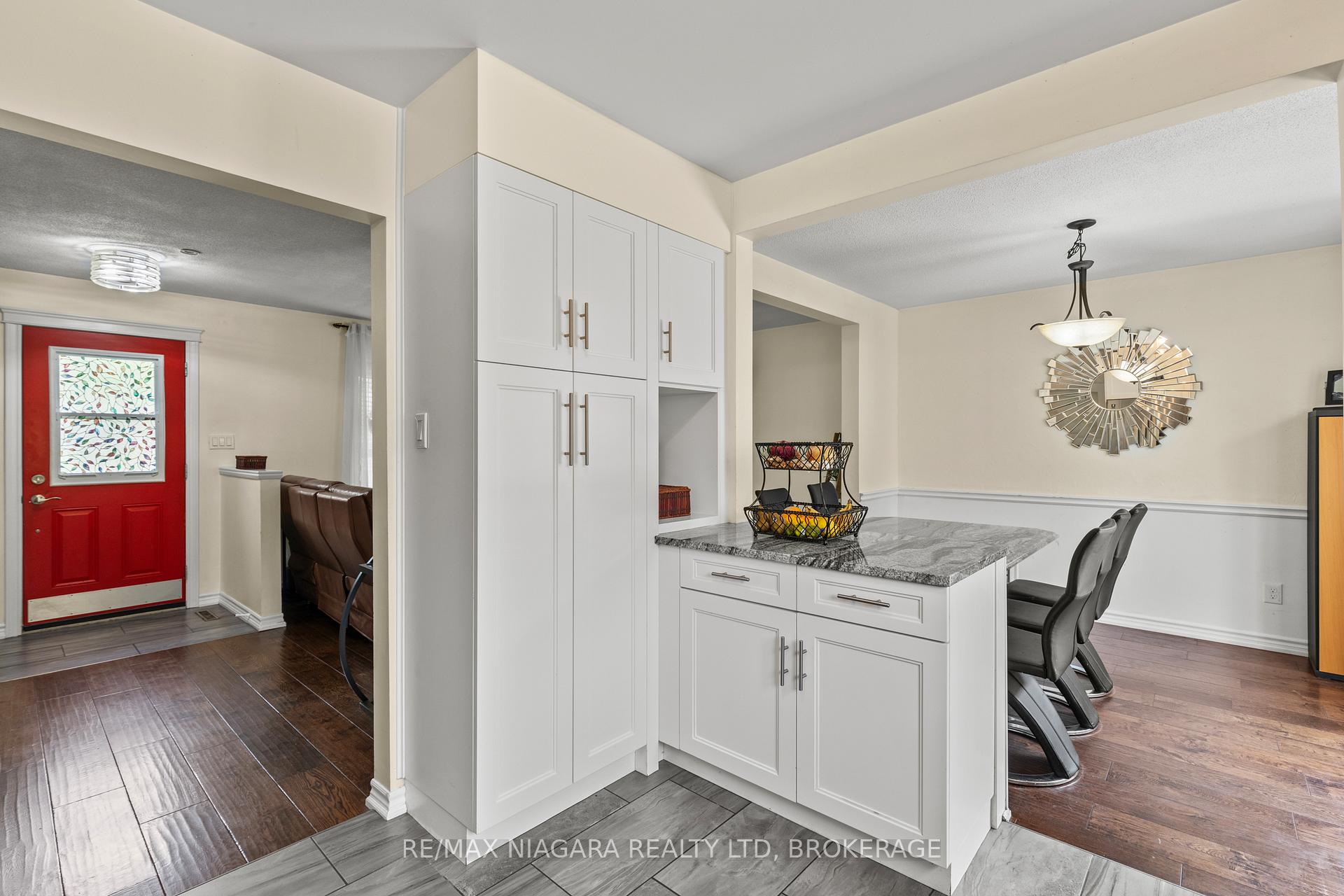 Photo 19 of 41 Allan Drive, St. Catharines, Fairview — HOMEH
