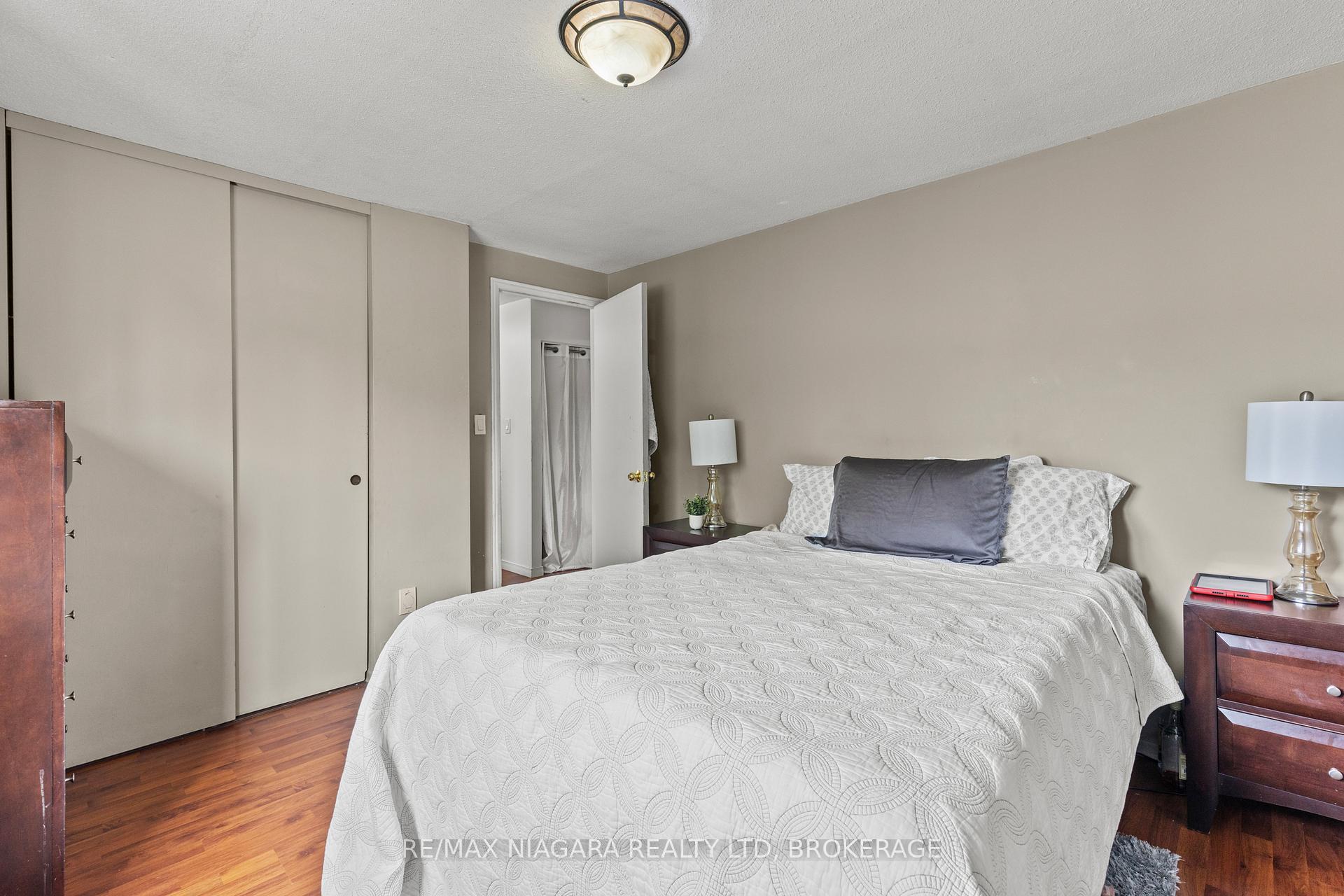 Photo 22 of 41 Allan Drive, St. Catharines, Fairview — HOMEH