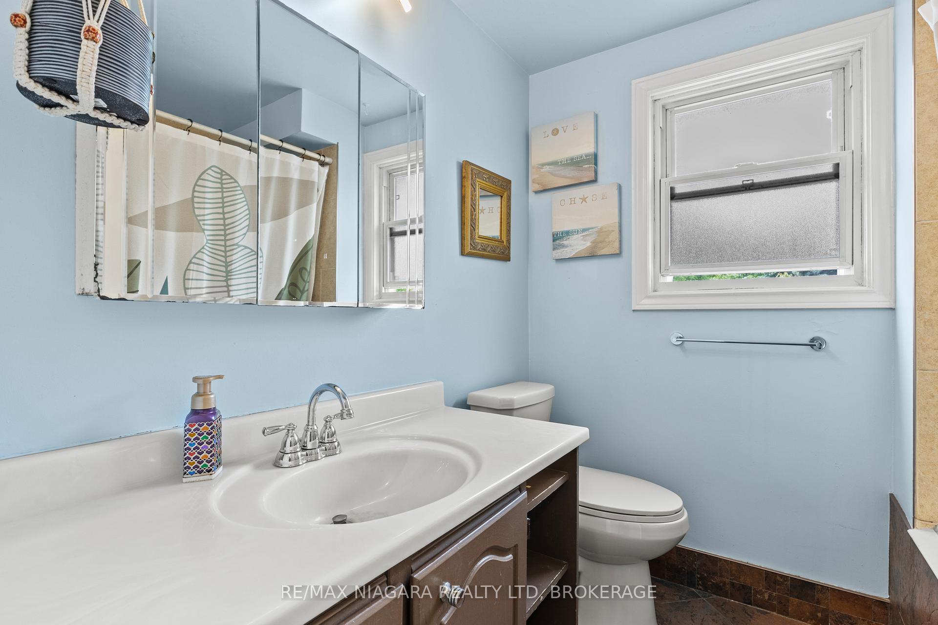 Photo 27 of 41 Allan Drive, St. Catharines, Fairview — HOMEH
