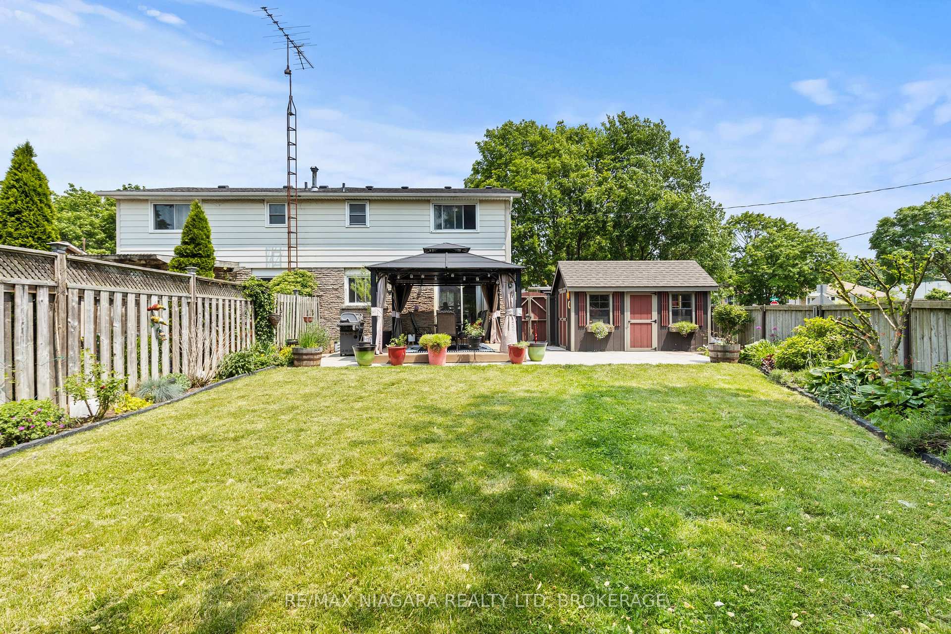 Photo 31 of 41 Allan Drive, St. Catharines, Fairview — HOMEH