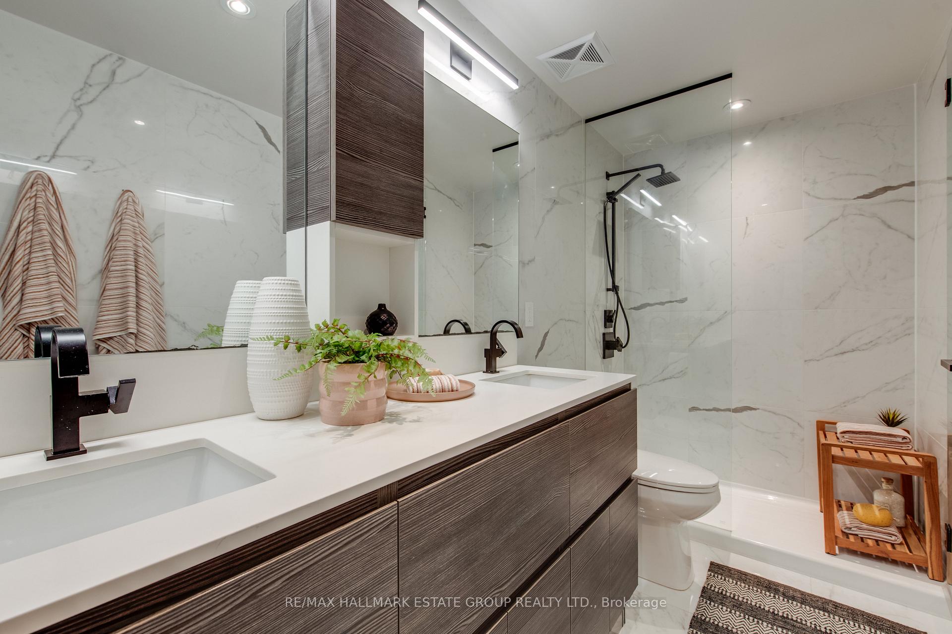 Photo 23 of 673 Kingston Road, Toronto, The Beaches — HOMEH