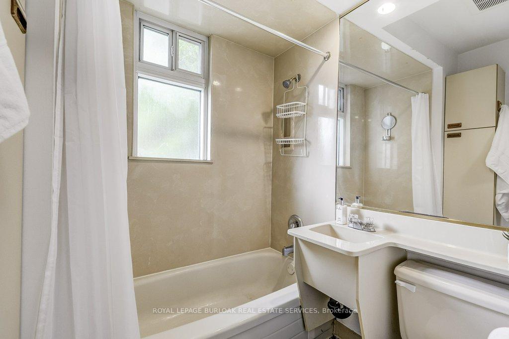 Photo 11 of 15 Glenmount Avenue, Hamilton, Ainslie Wood — HOMEH