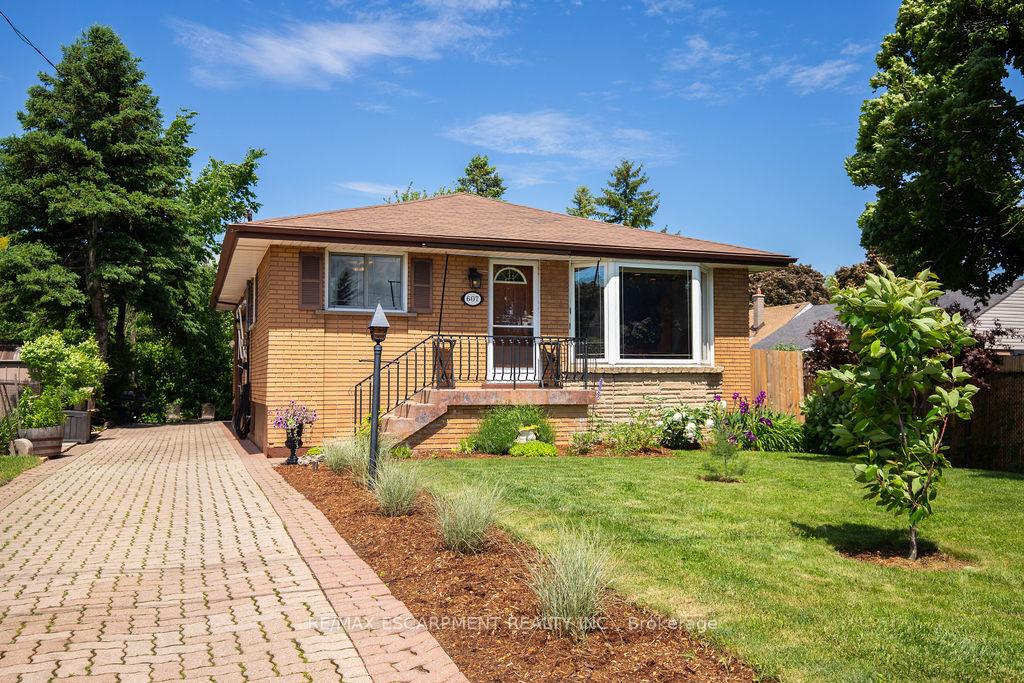 Photo 2 of 607 7th Avenue, Hamilton, Macassa — HOMEH