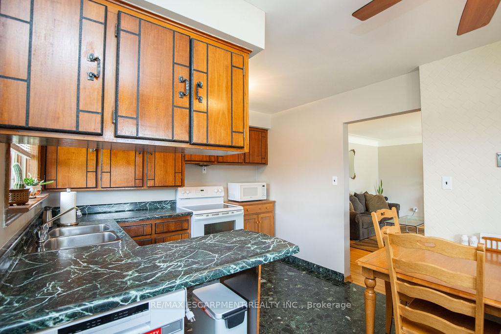 Photo 5 of 607 7th Avenue, Hamilton, Macassa — HOMEH