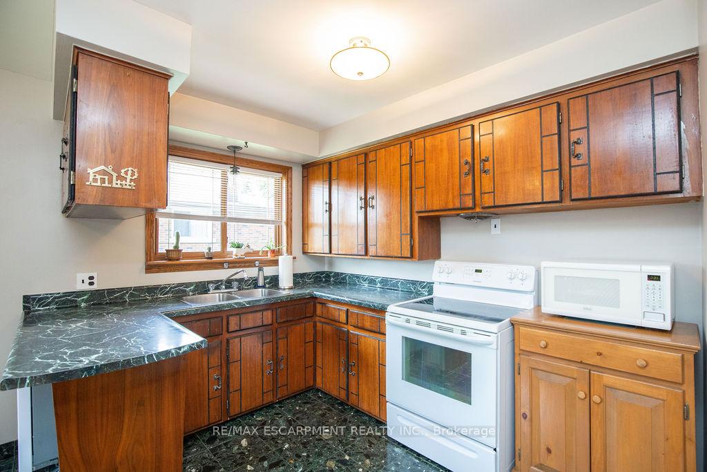 Photo 7 of 607 7th Avenue, Hamilton, Macassa — HOMEH