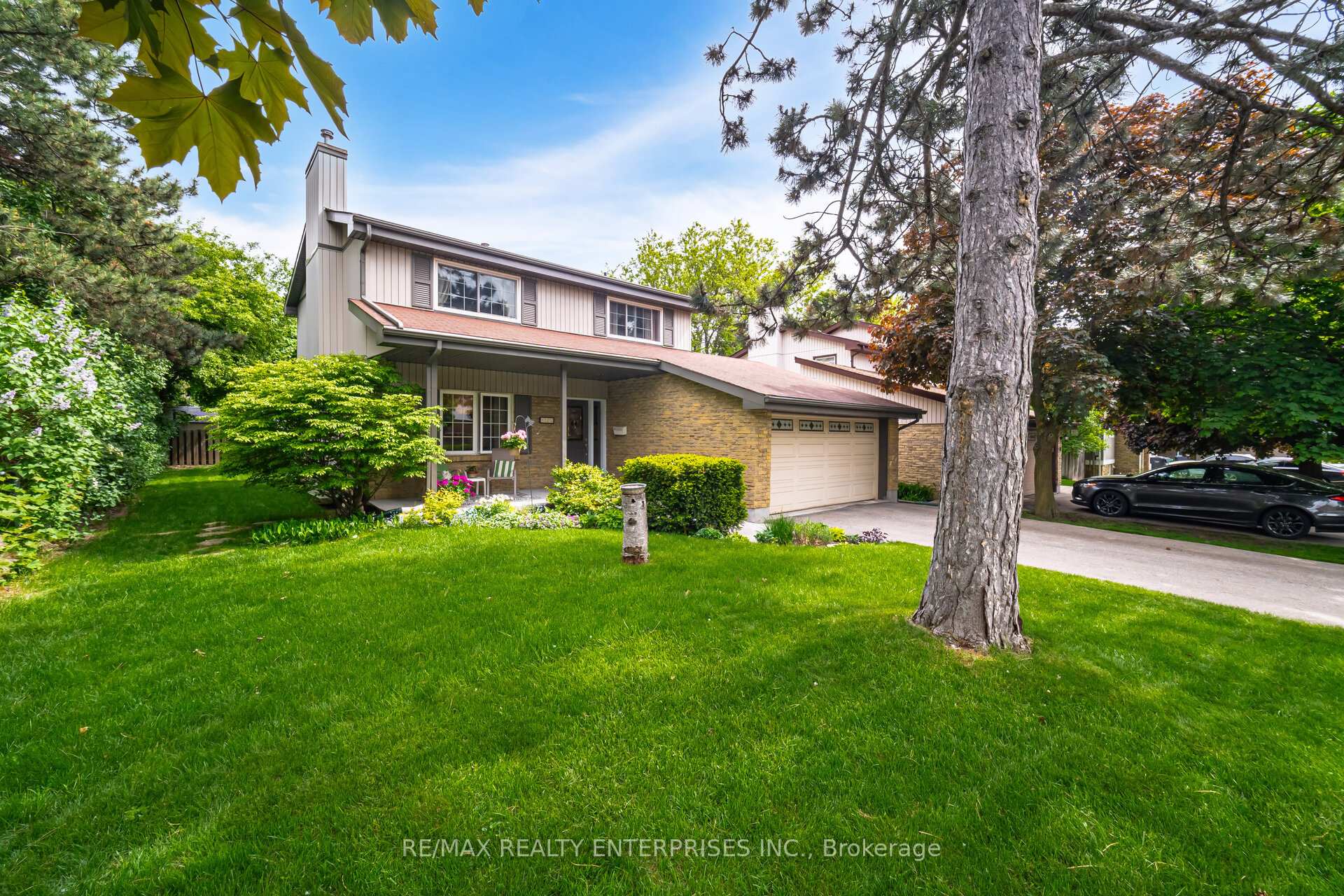 Photo 1 of 111 Somerset Drive, Brampton, Heart Lake West — HOMEH