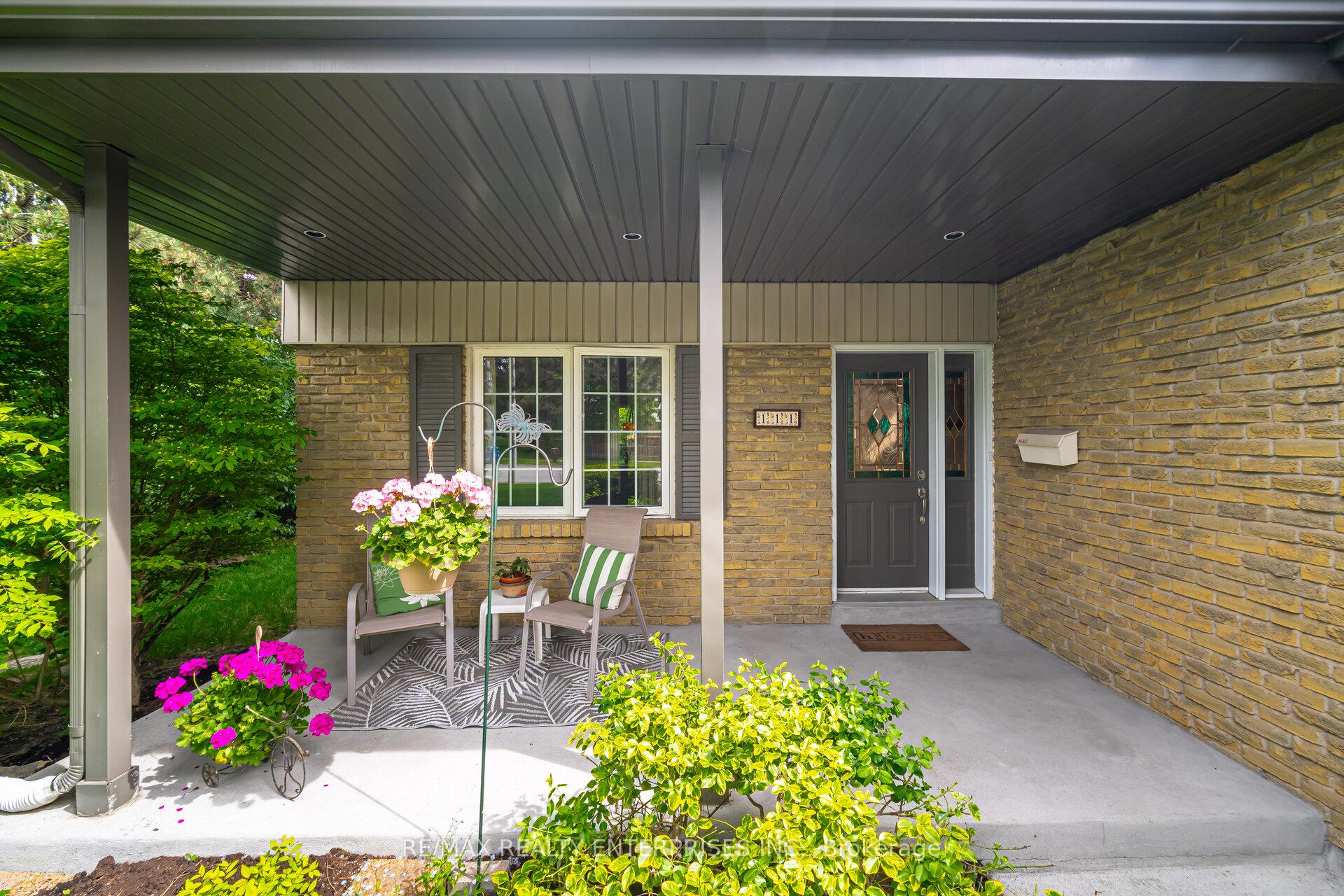 Photo 23 of 111 Somerset Drive, Brampton, Heart Lake West — HOMEH