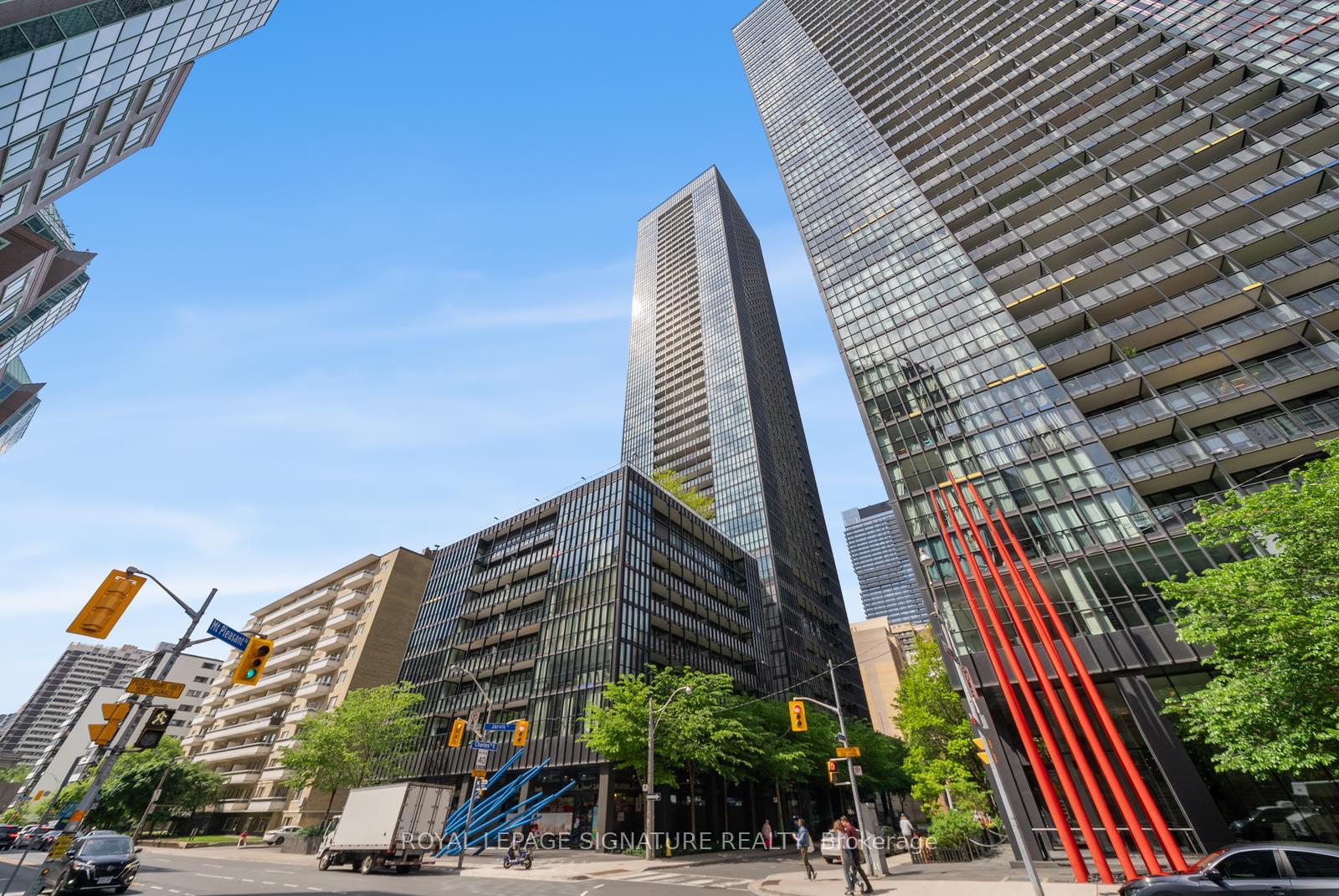Photo 3 of Unit 2803, 101 Charles Street E, Toronto, Church-Yonge Corridor — HOMEH