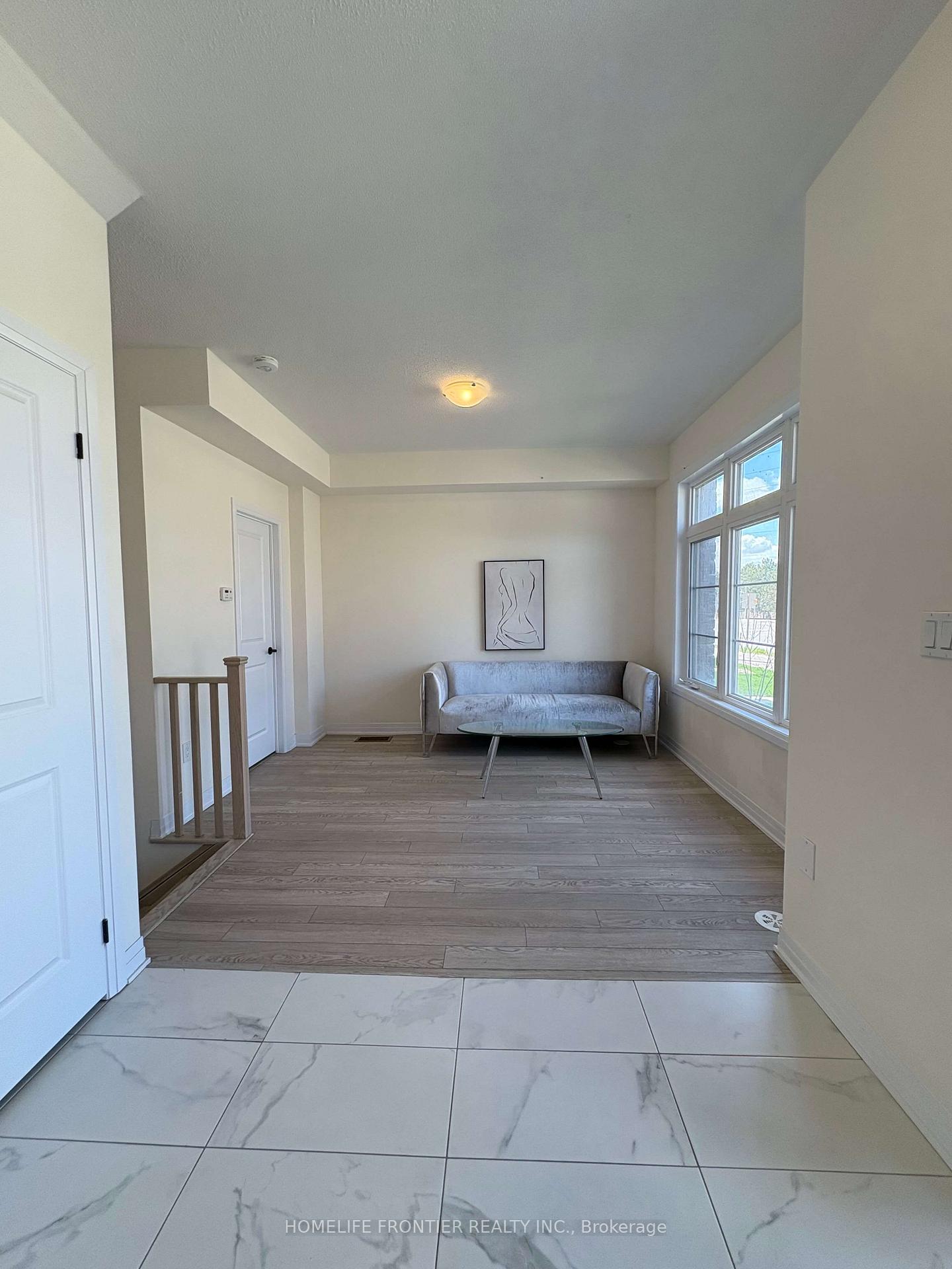 Photo 25 of 118 De La Roche Drive, Vaughan, Vellore Village — HOMEH