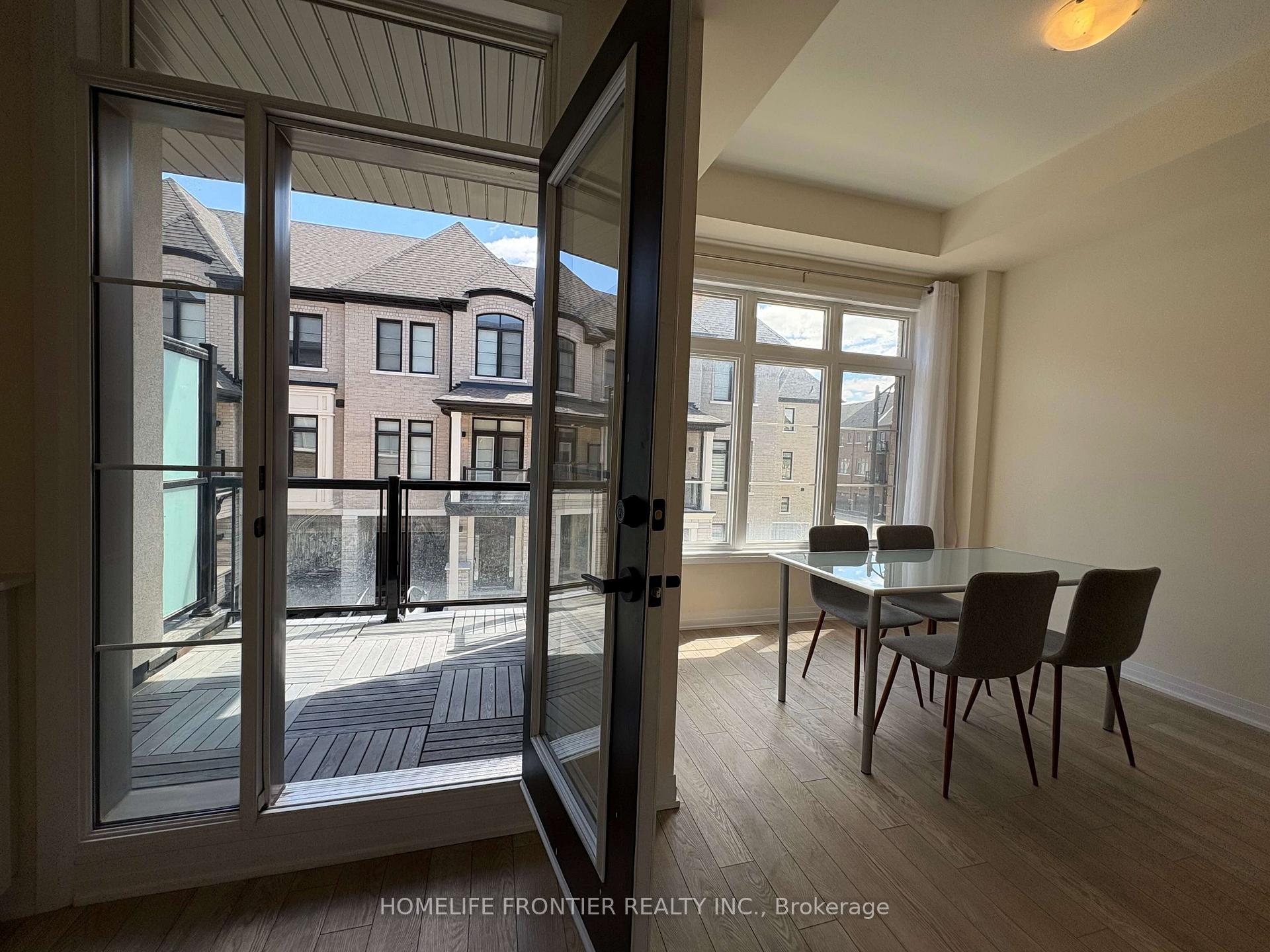 Photo 35 of 118 De La Roche Drive, Vaughan, Vellore Village — HOMEH