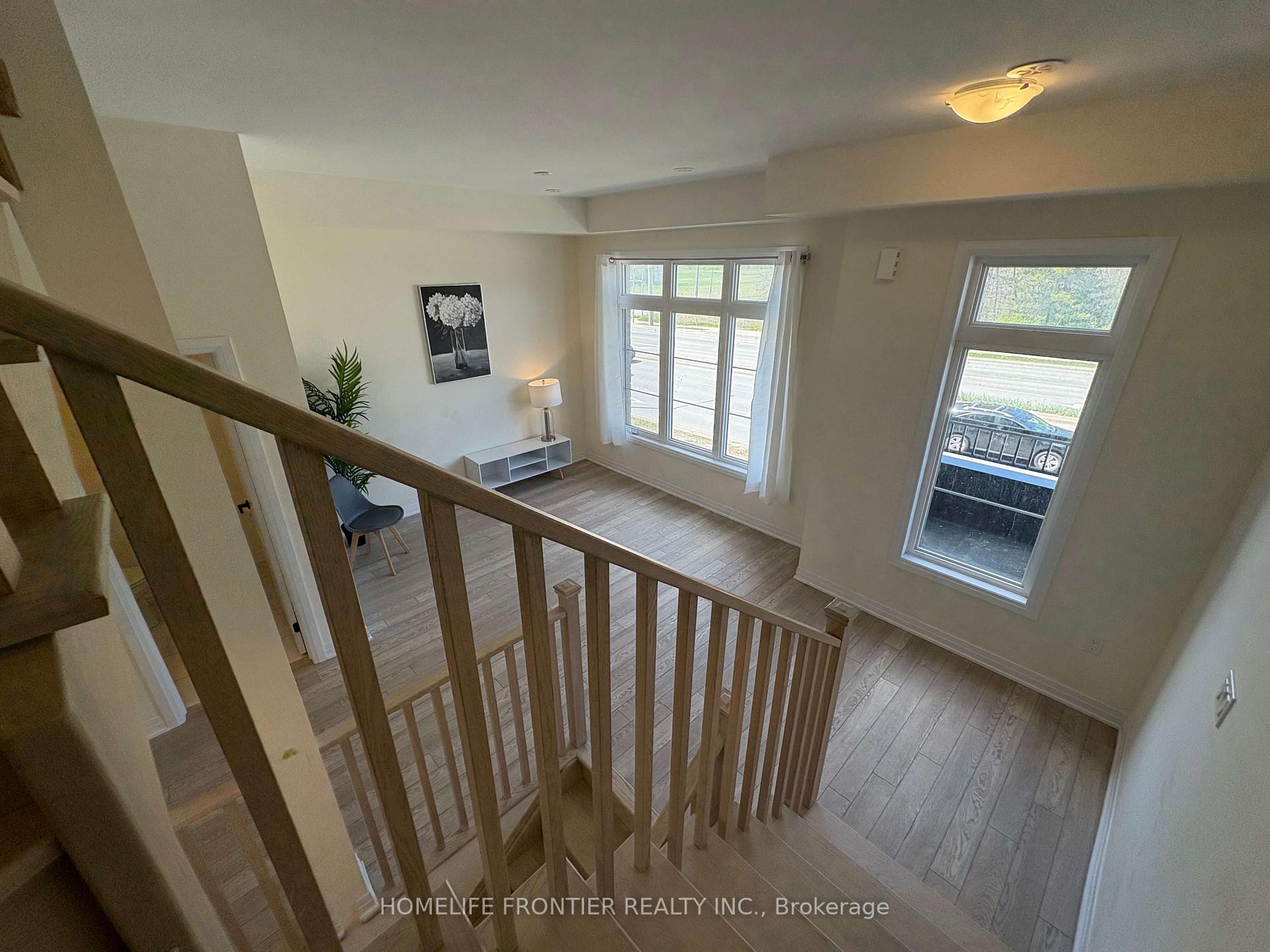 Photo 65 of 118 De La Roche Drive, Vaughan, Vellore Village — HOMEH
