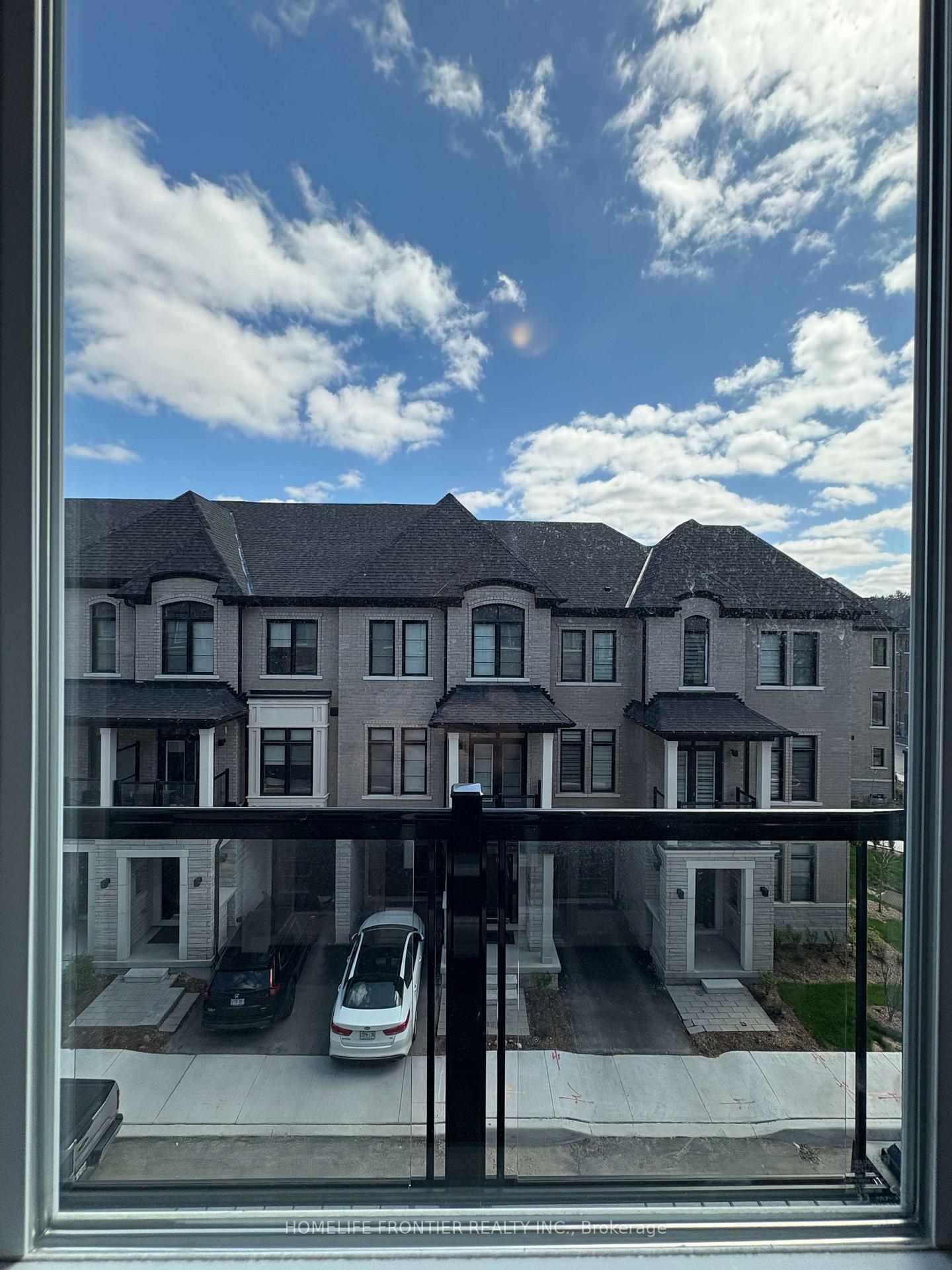 Photo 76 of 118 De La Roche Drive, Vaughan, Vellore Village — HOMEH