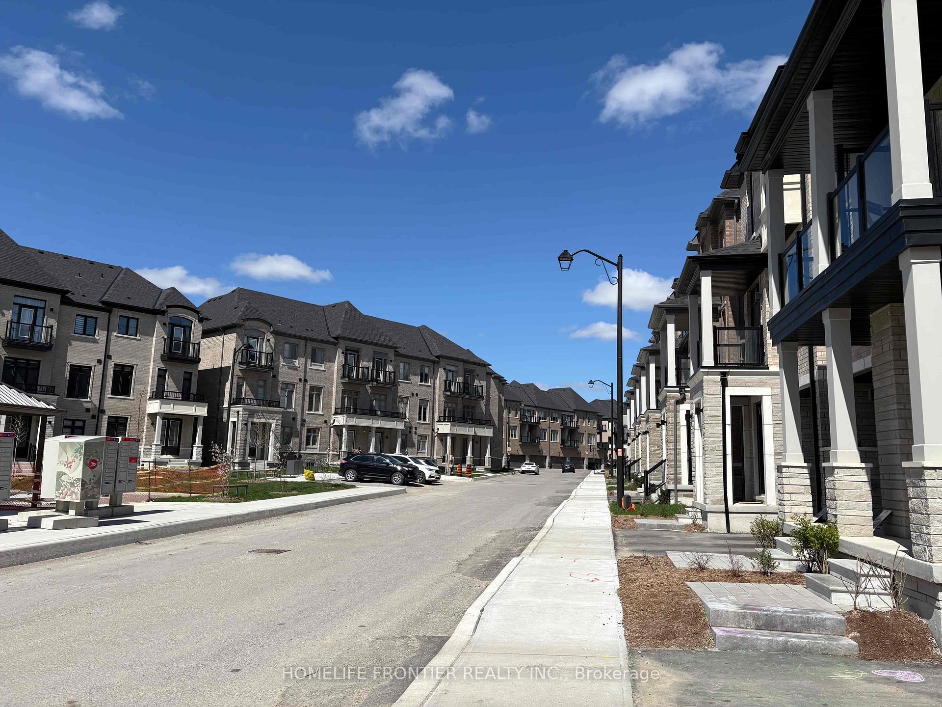 Photo 92 of 118 De La Roche Drive, Vaughan, Vellore Village — HOMEH