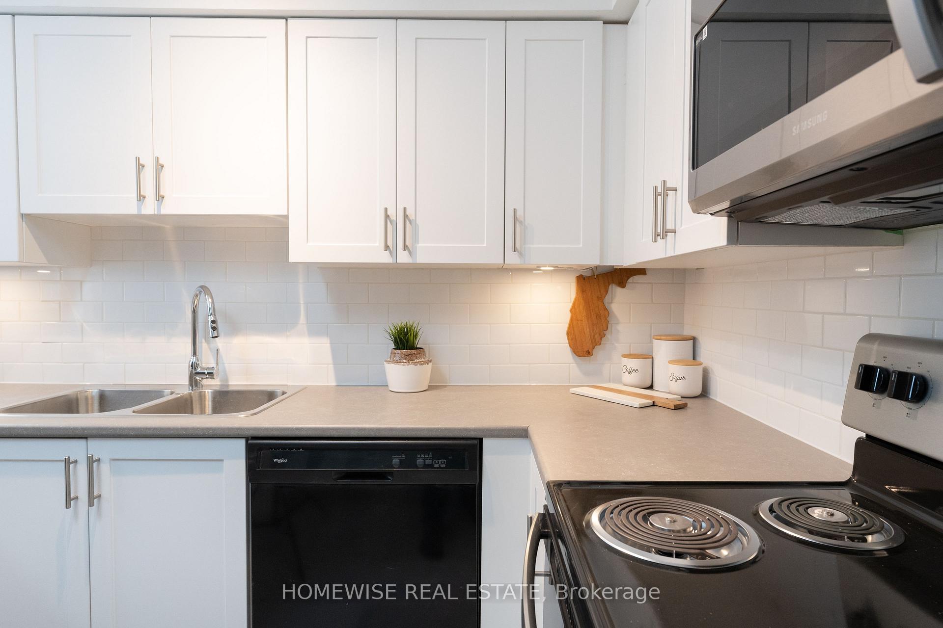 Photo 19 of Unit C6, 240 Ormond Drive, Oshawa, Samac — HOMEH