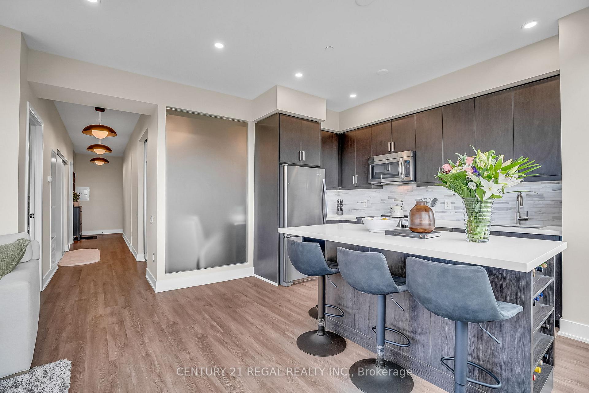 Photo 13 of Unit PH10, 7608 Yonge Street, Vaughan, Crestwood-Springfarm-Yorkhill — HOMEH