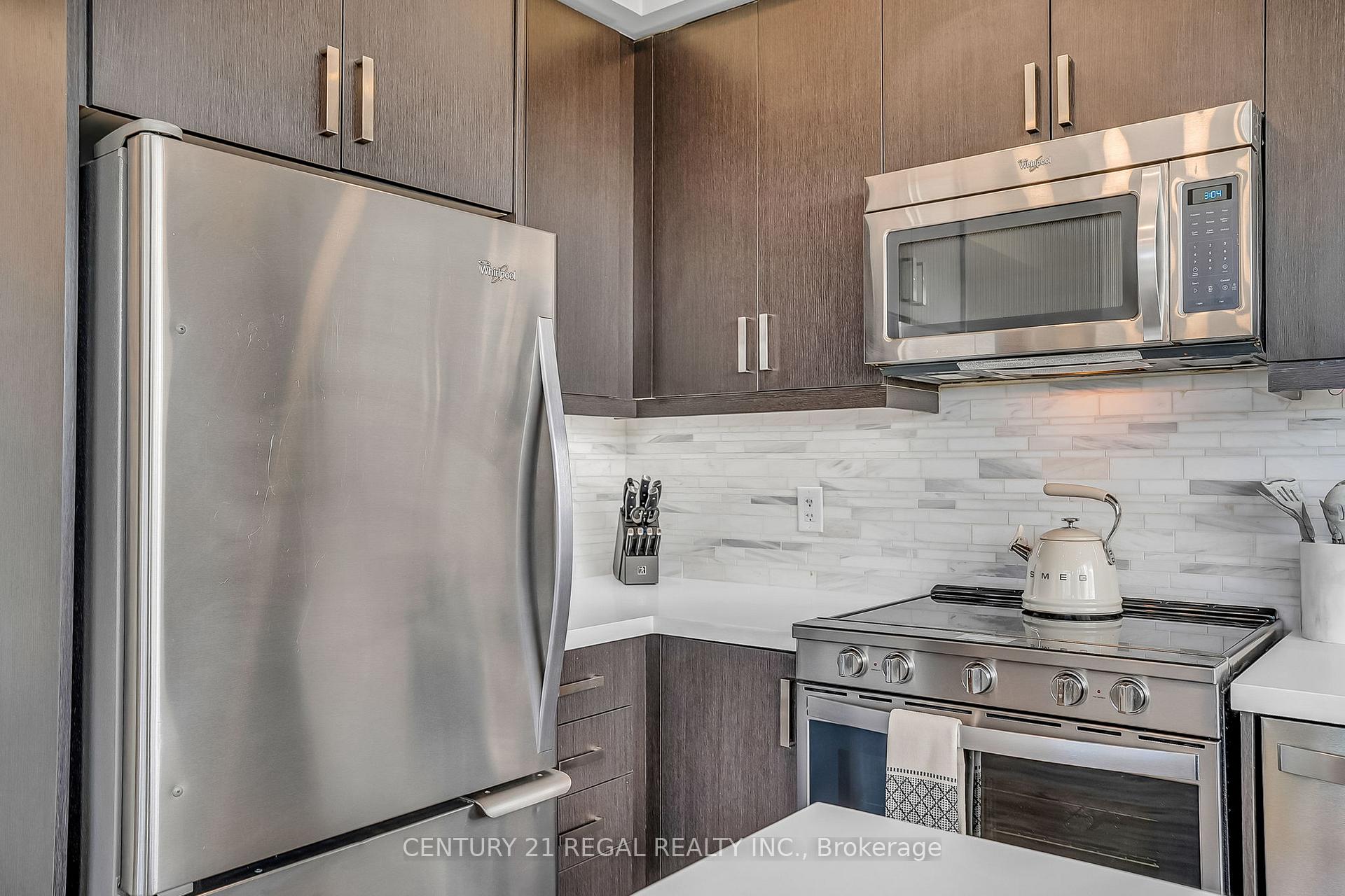 Photo 16 of Unit PH10, 7608 Yonge Street, Vaughan, Crestwood-Springfarm-Yorkhill — HOMEH