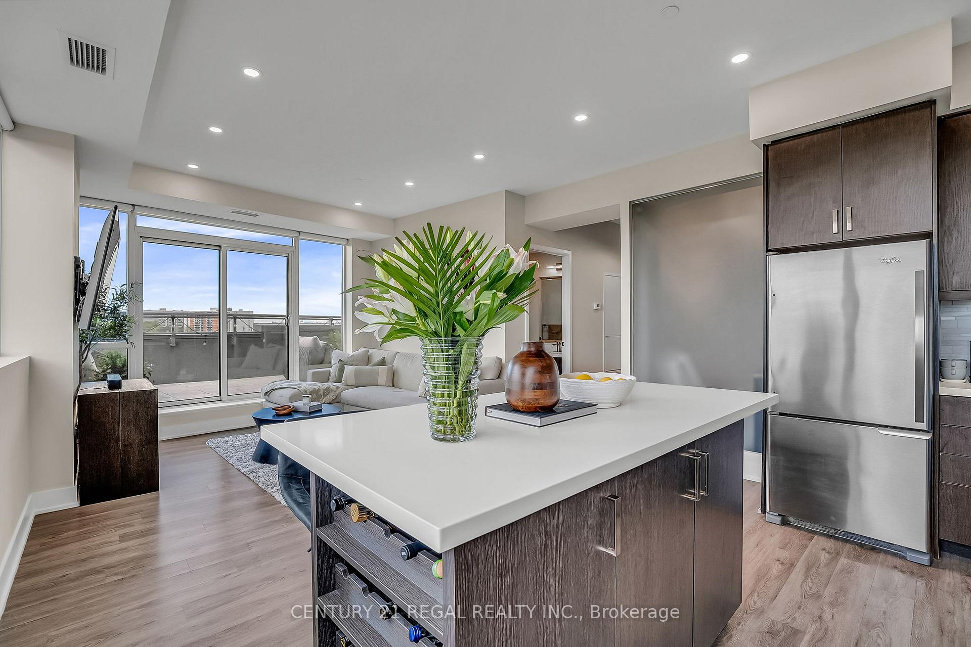 Photo 19 of Unit PH10, 7608 Yonge Street, Vaughan, Crestwood-Springfarm-Yorkhill — HOMEH