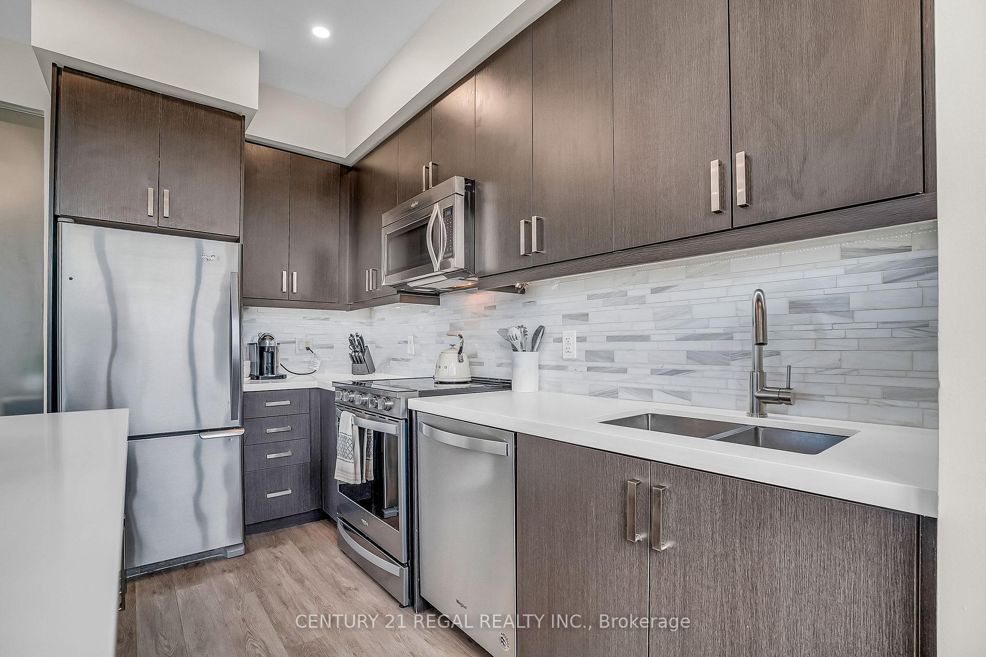 Photo 20 of Unit PH10, 7608 Yonge Street, Vaughan, Crestwood-Springfarm-Yorkhill — HOMEH