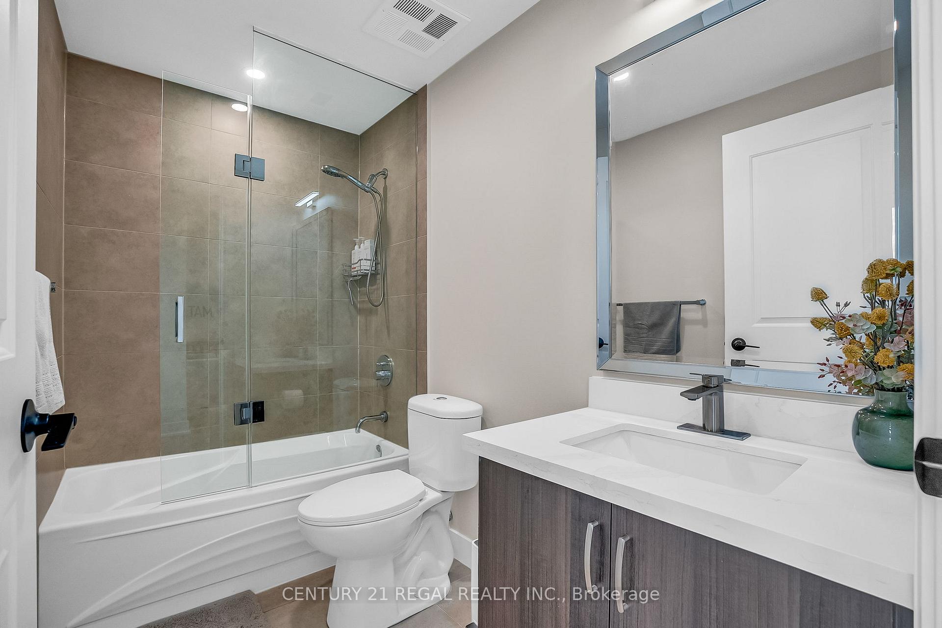 Photo 52 of Unit PH10, 7608 Yonge Street, Vaughan, Crestwood-Springfarm-Yorkhill — HOMEH
