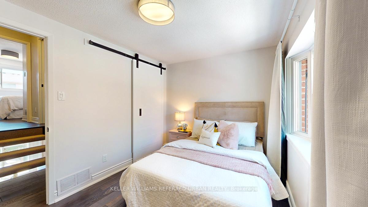 Photo 15 of 22 Valifor Place N, Toronto, Greenwood-Coxwell — HOMEH