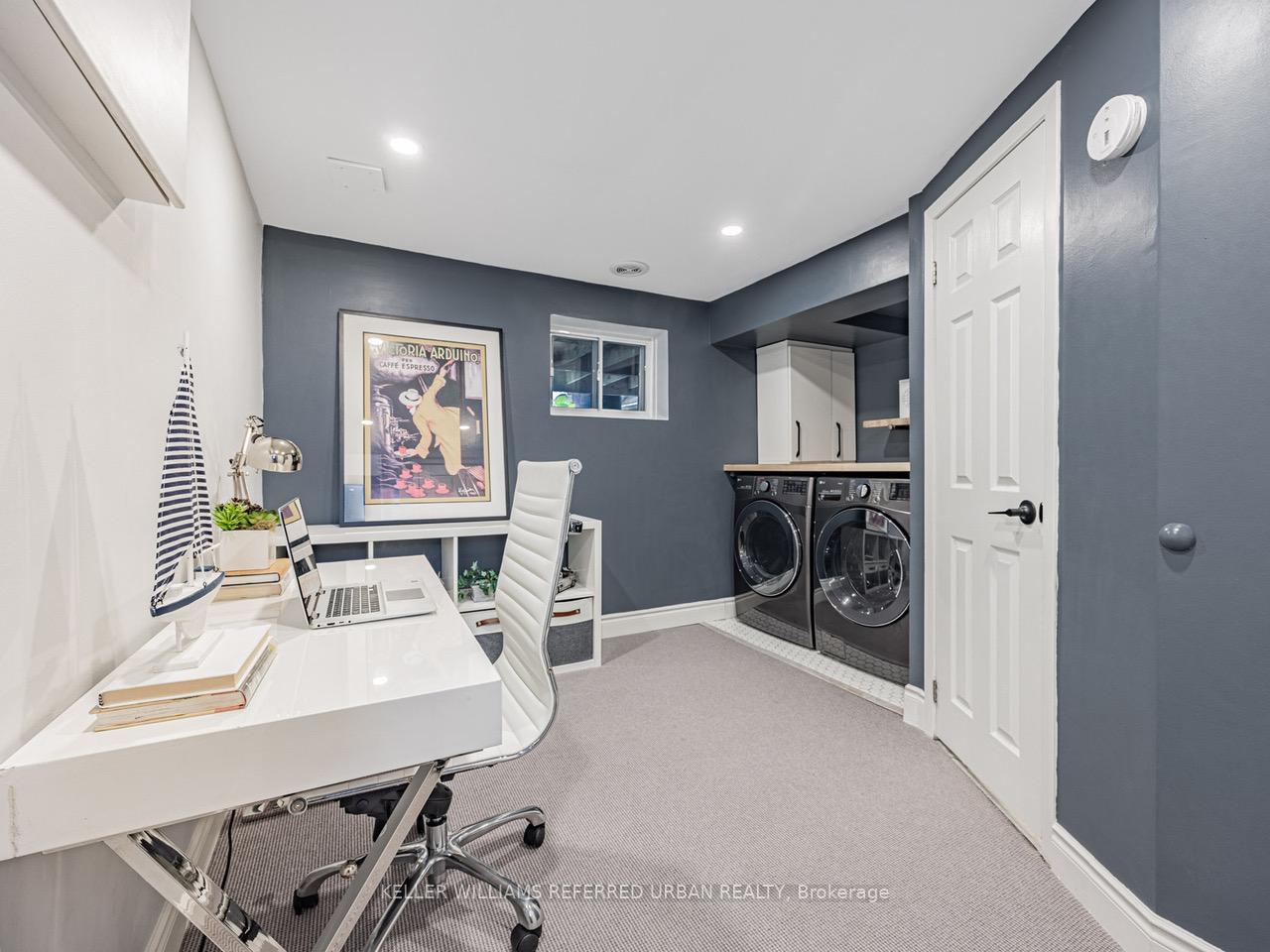 Photo 20 of 22 Valifor Place N, Toronto, Greenwood-Coxwell — HOMEH
