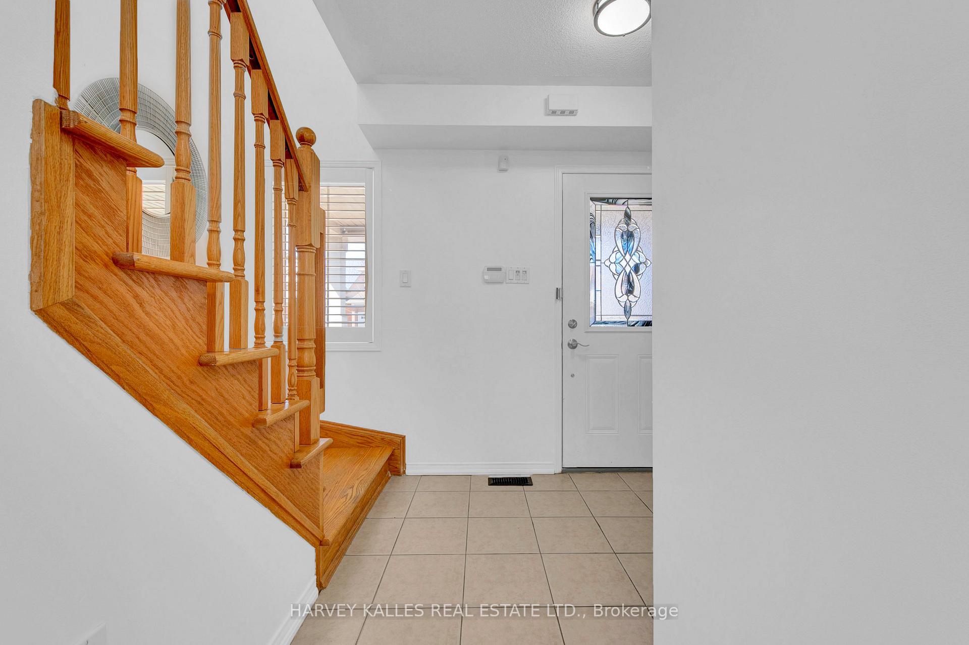 Photo 35 of 41 Galea Drive, Ajax, Central East — HOMEH