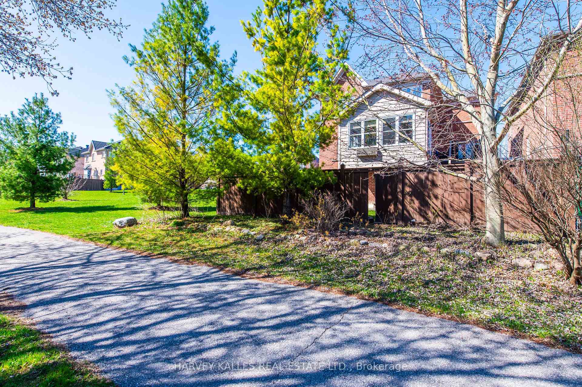 Photo 100 of 41 Galea Drive, Ajax, Central East — HOMEH
